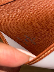 LV Brown Taiga Photo/Card & ID Holder