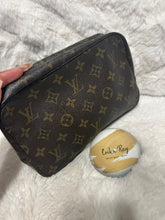LV Monogram Trousse 23