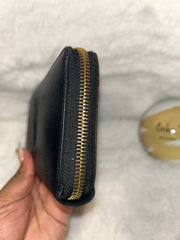 YSL Black OTL Portefeuille Zippy Wallet