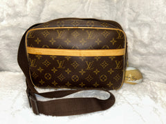 LV Monogram Reporter