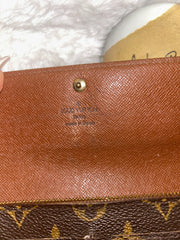 LV Monogram Sarah Wallet