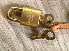 LV Vachetta Key Bell & Lock/Key Set