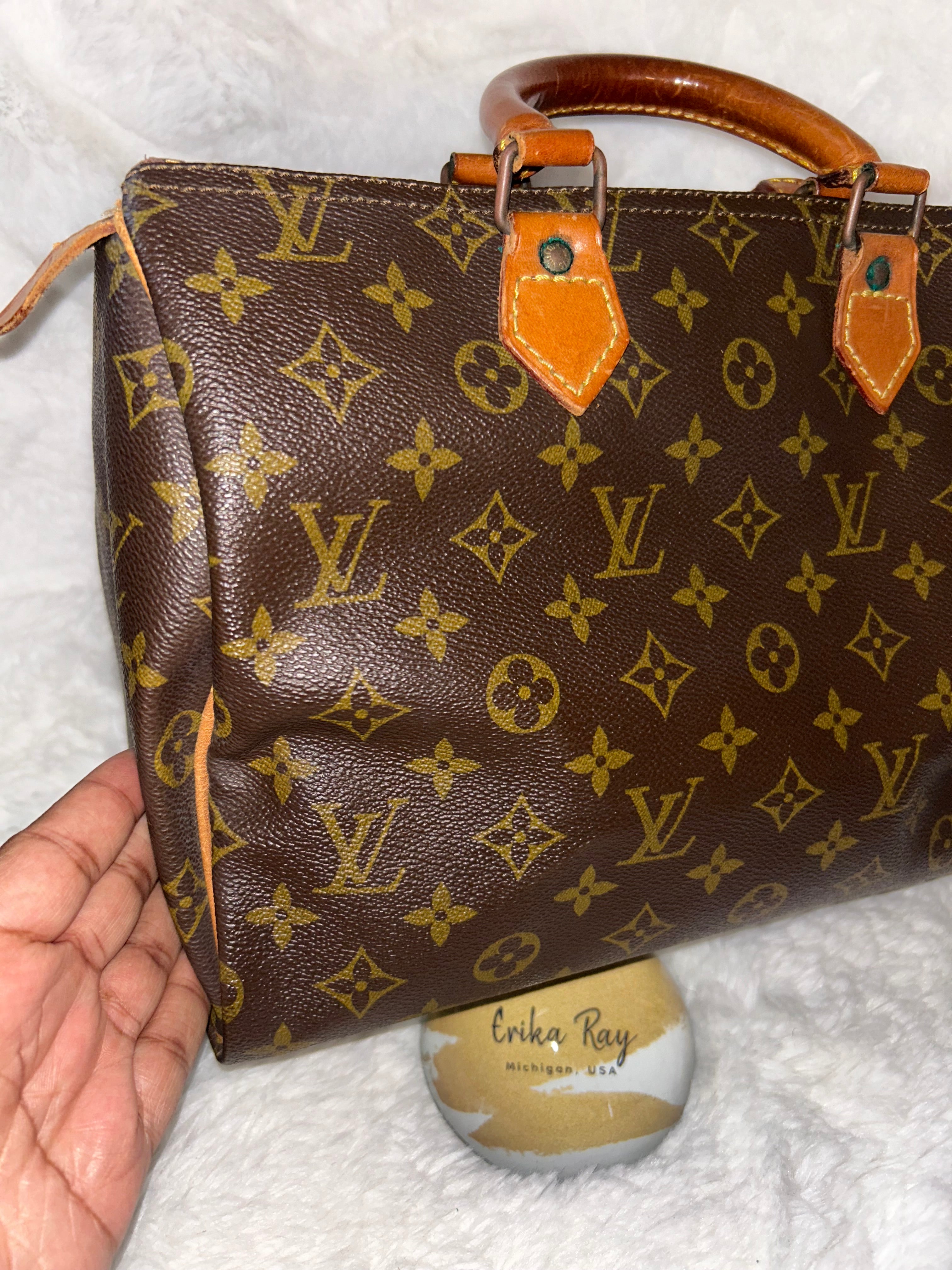 LV Monogram Speedy 30