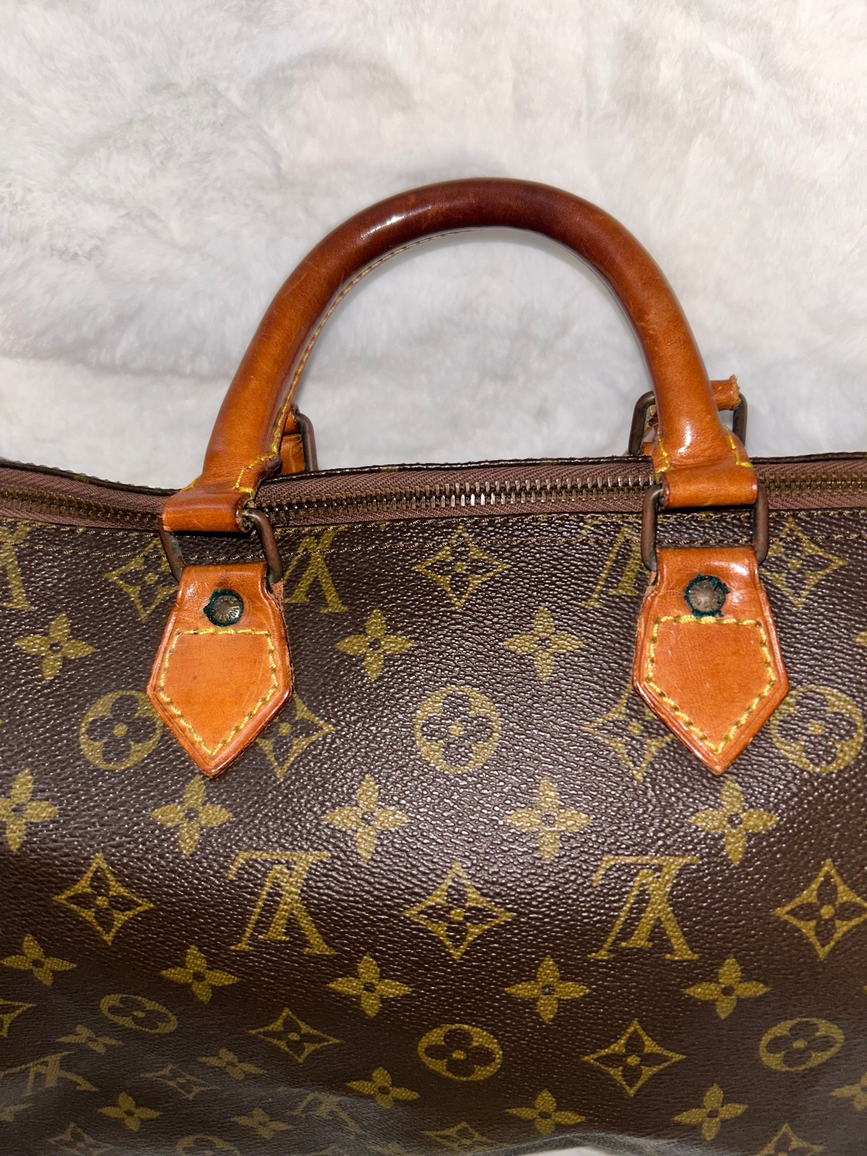 LV Monogram Speedy 30