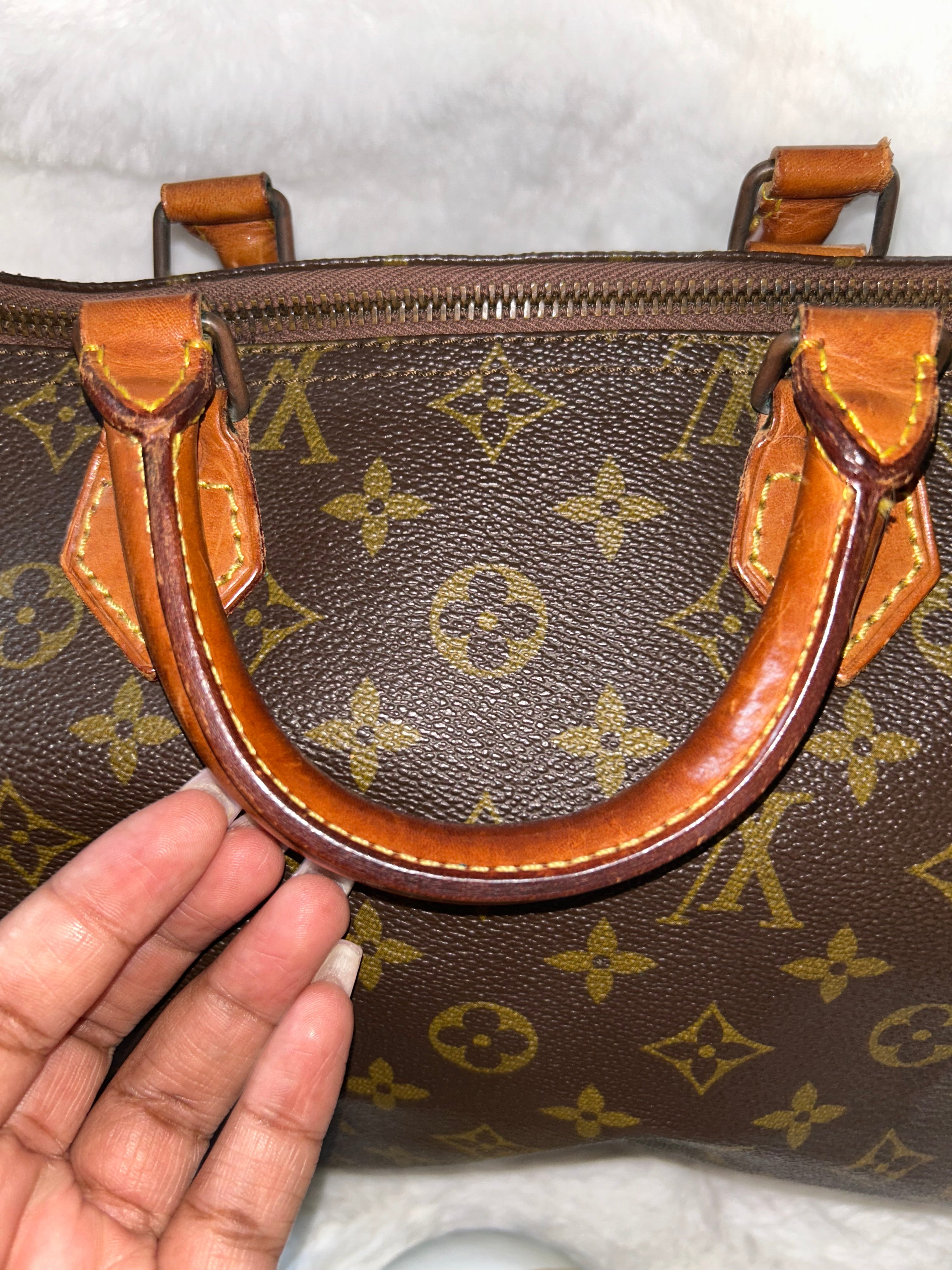 LV Monogram Speedy 30