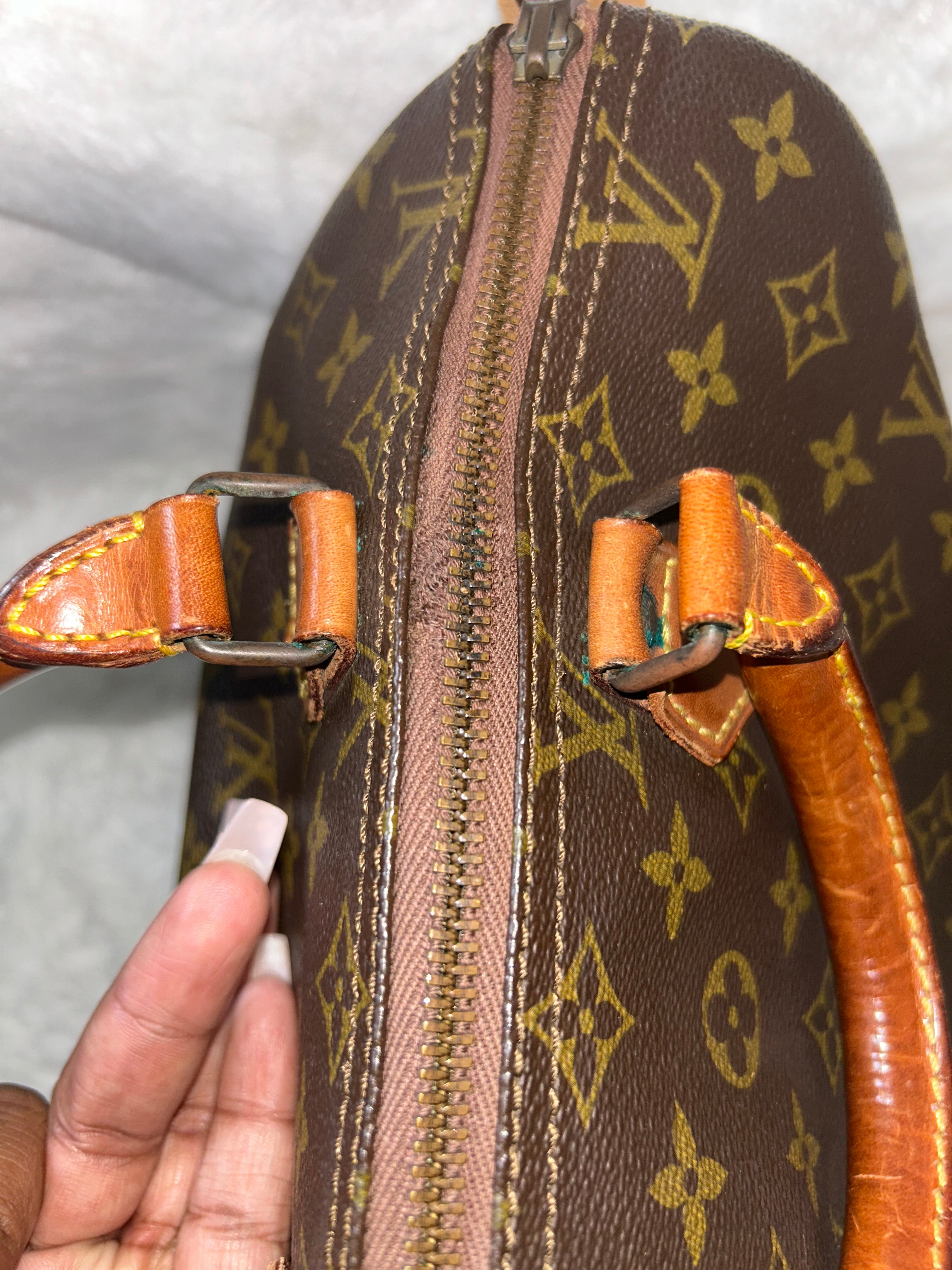 LV Monogram Speedy 30