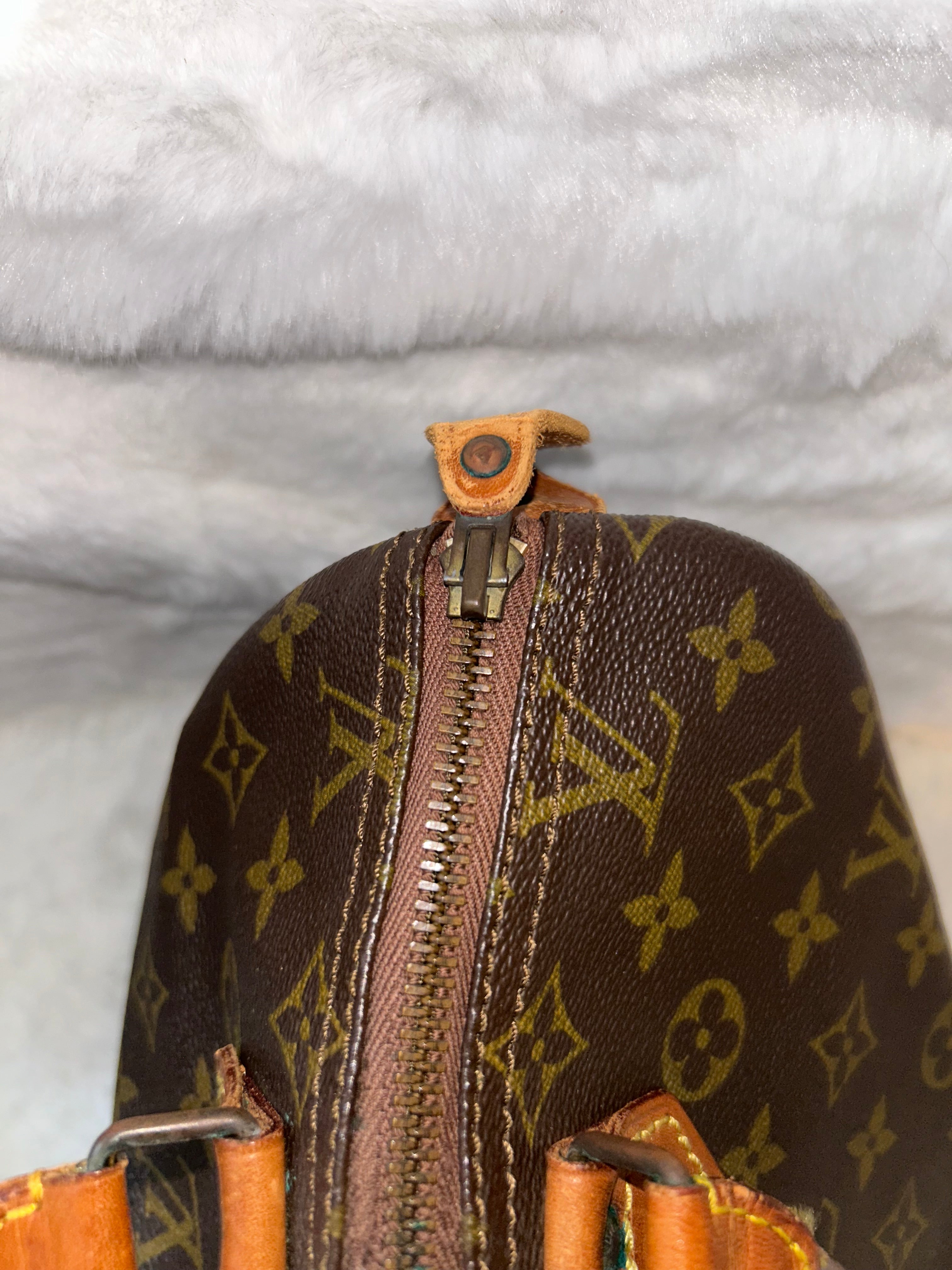 LV Monogram Speedy 30