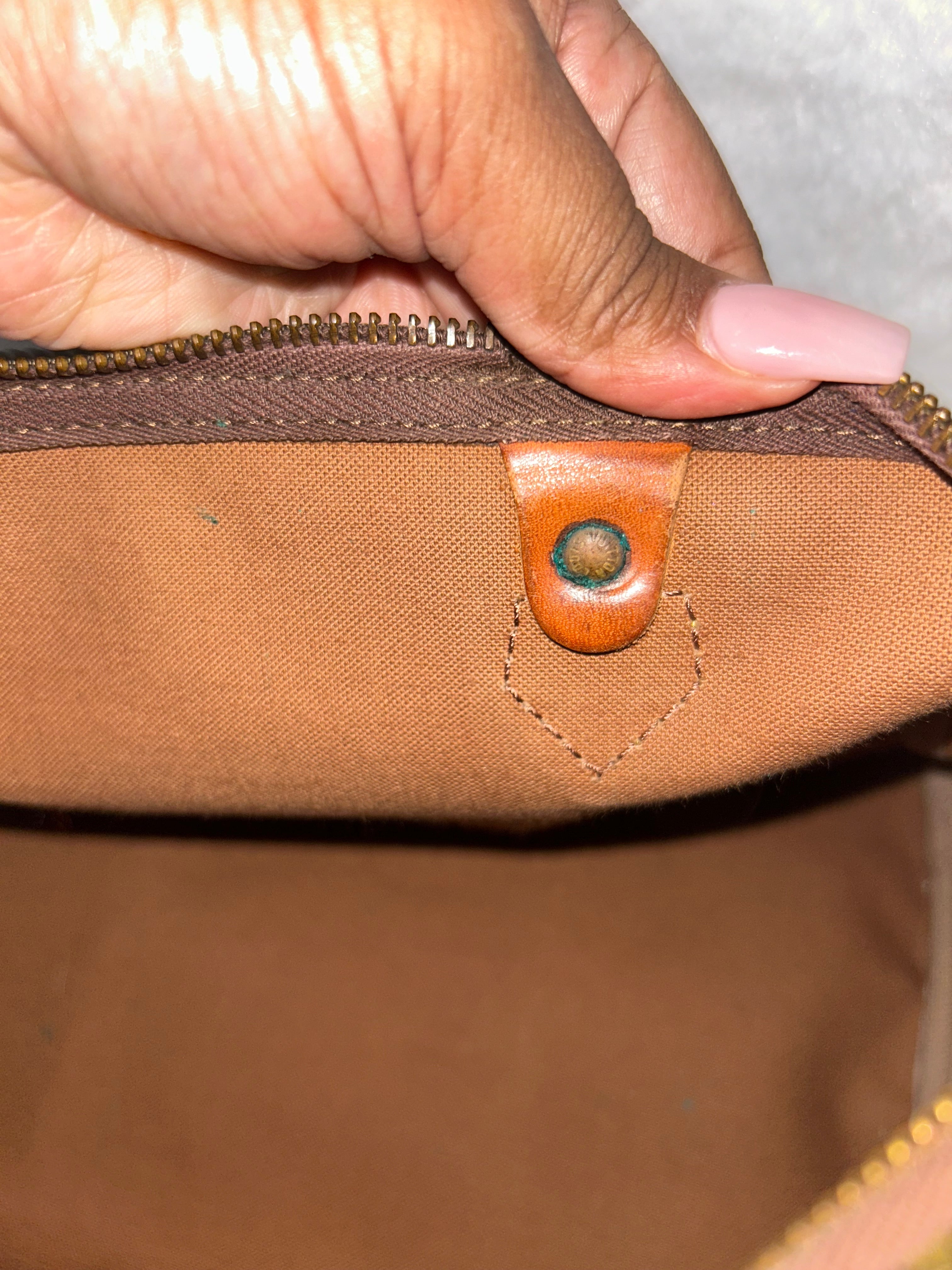 LV Monogram Speedy 30