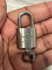 LV Silver Lock & Key Set