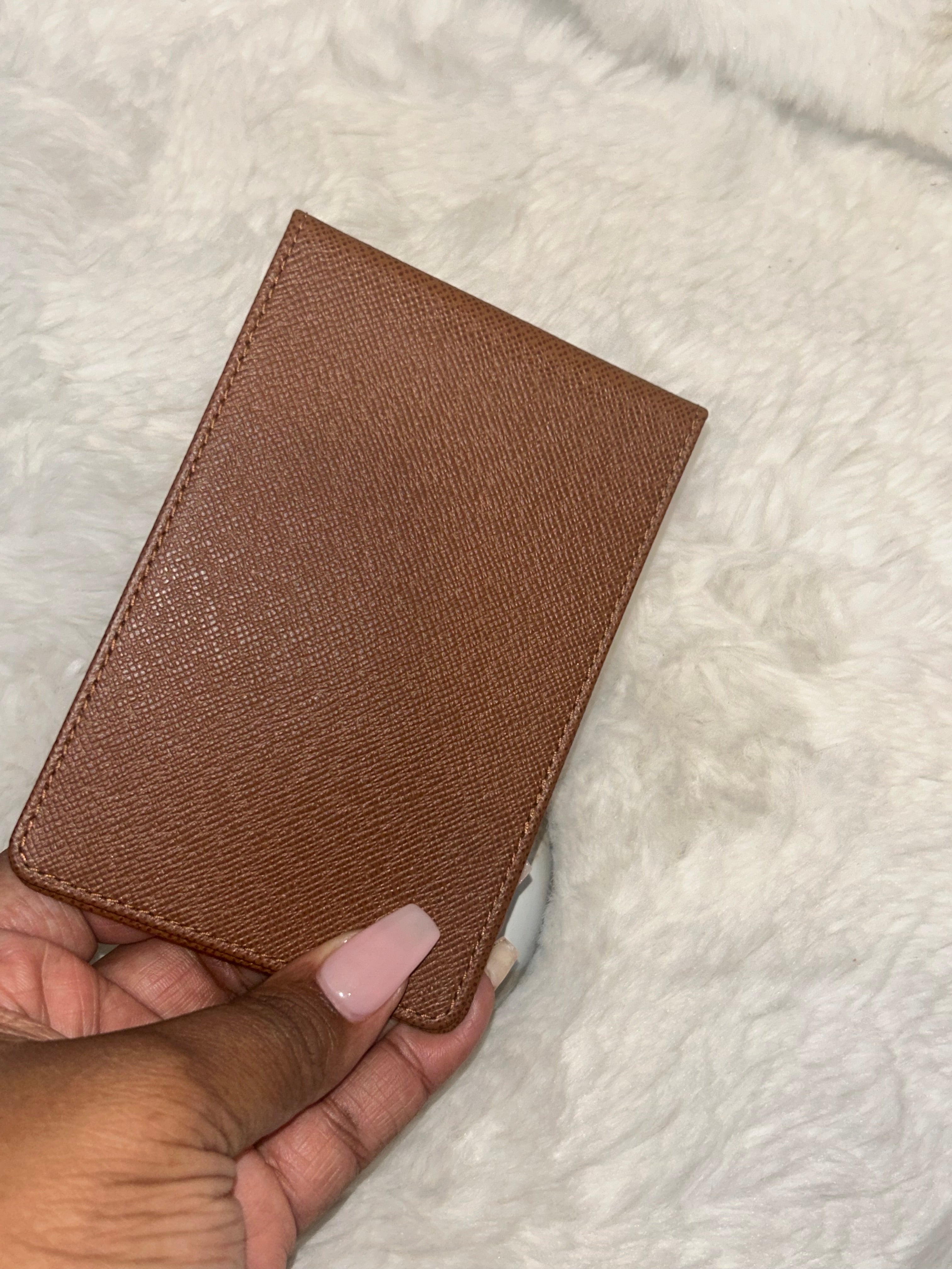 LV Taiga Organizer Card Case