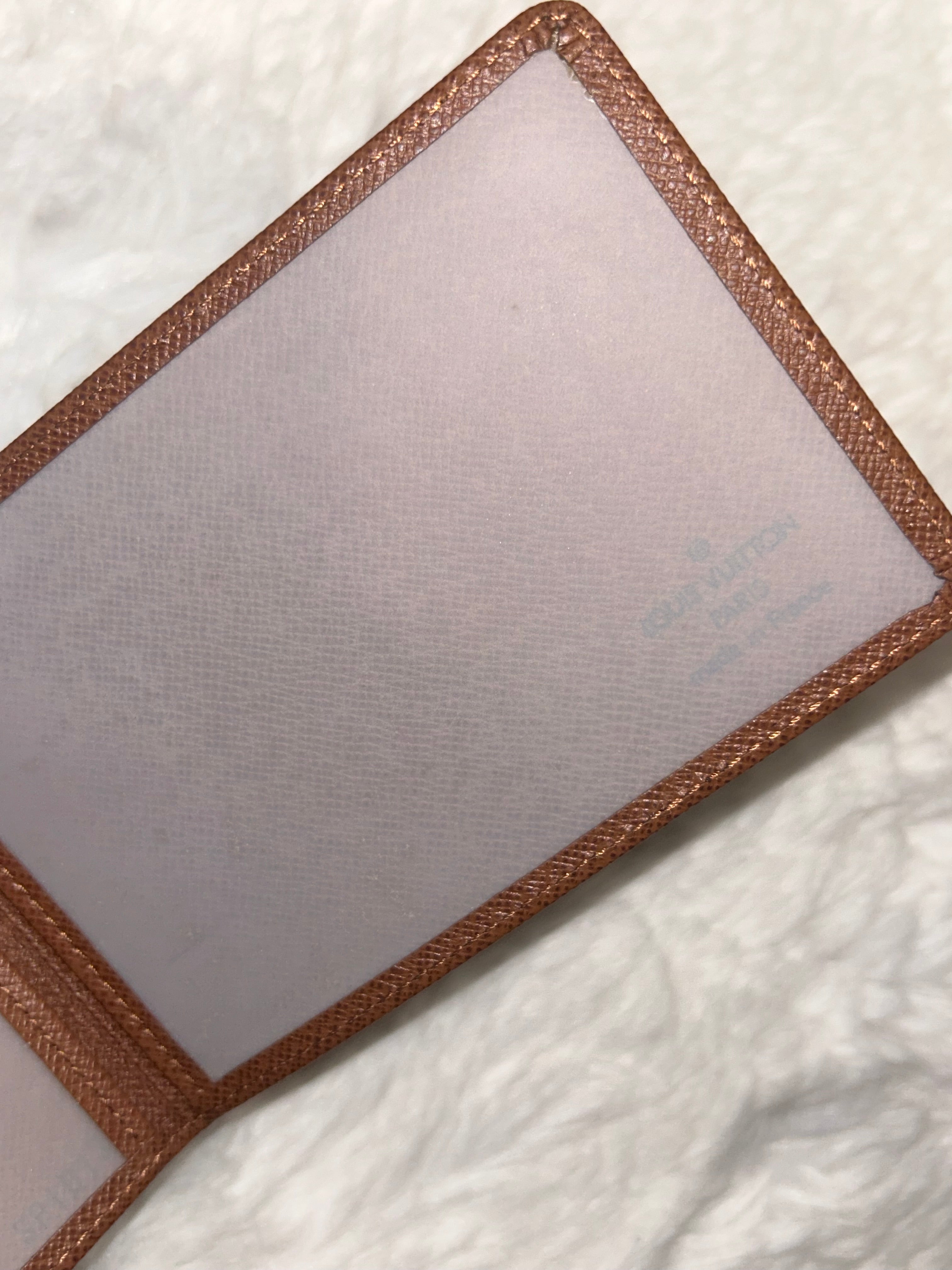 LV Taiga Organizer Card Case