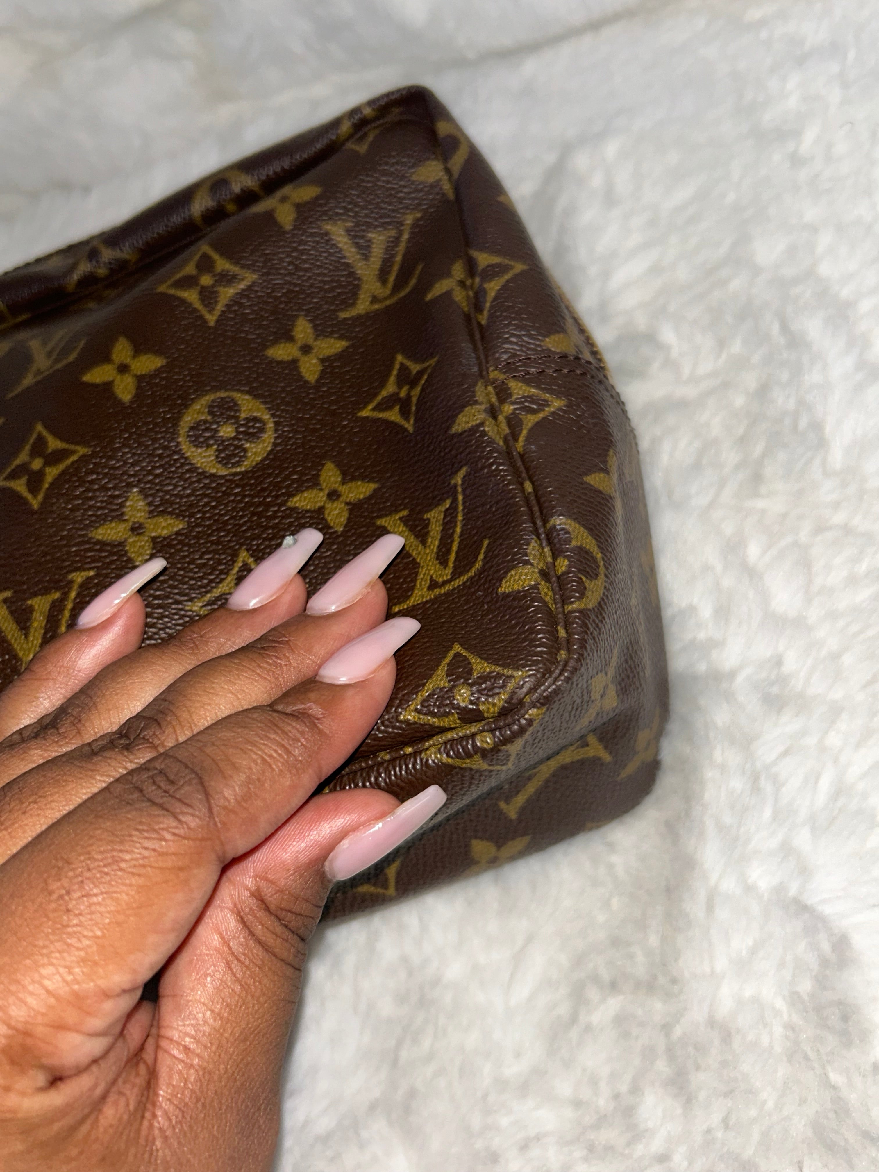 LV Monogram Trousse 28