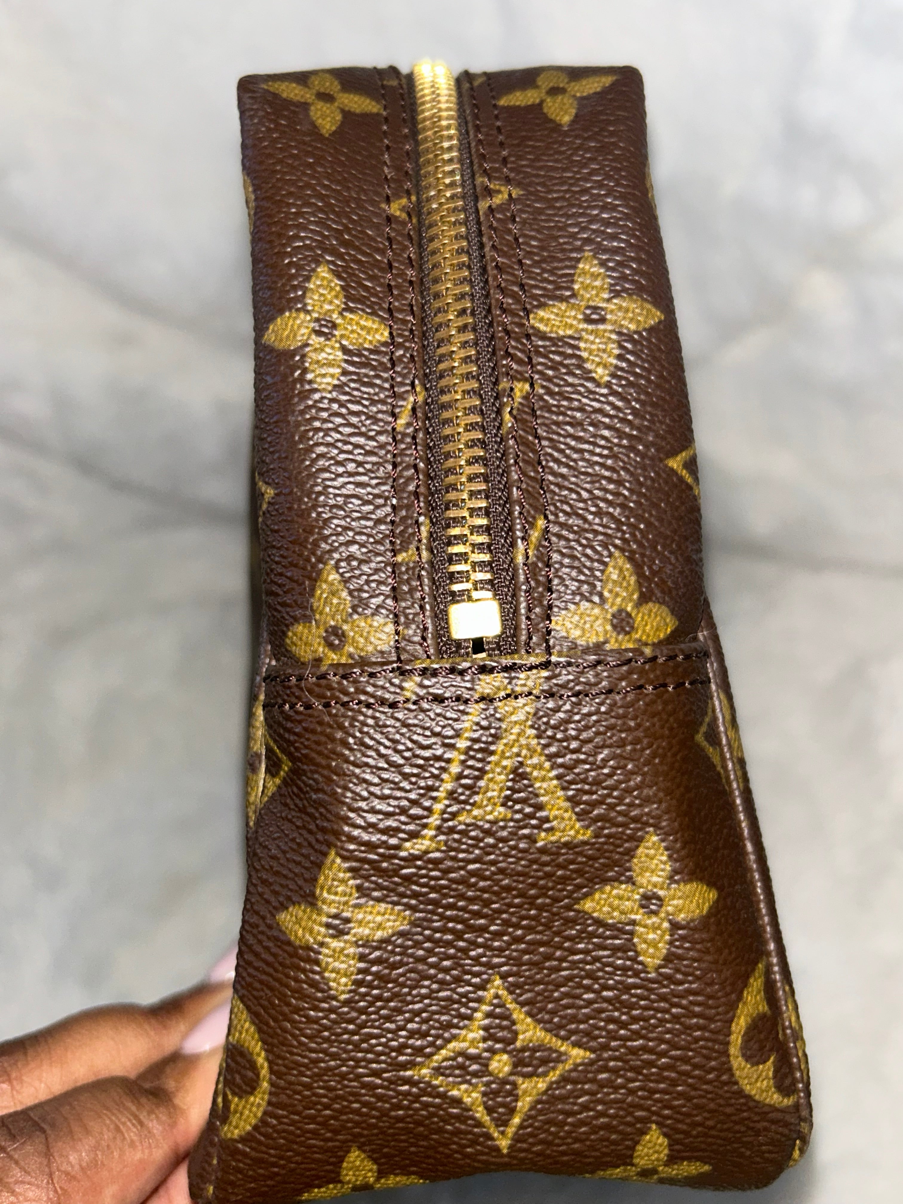 LV Monogram Trousse 28