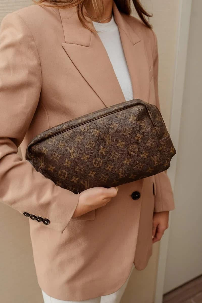 LV Monogram Trousse 28