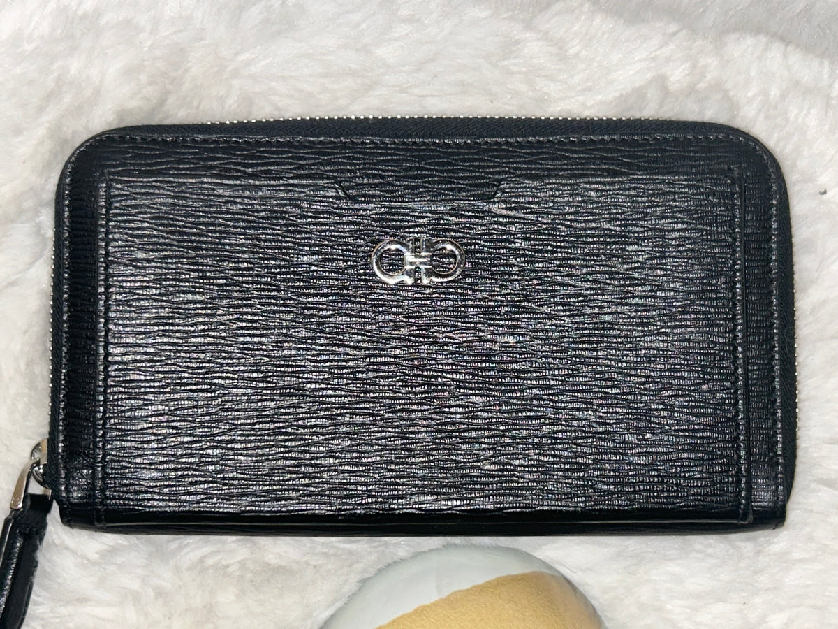Salvatore Ferragamo Black Zippy Wallet