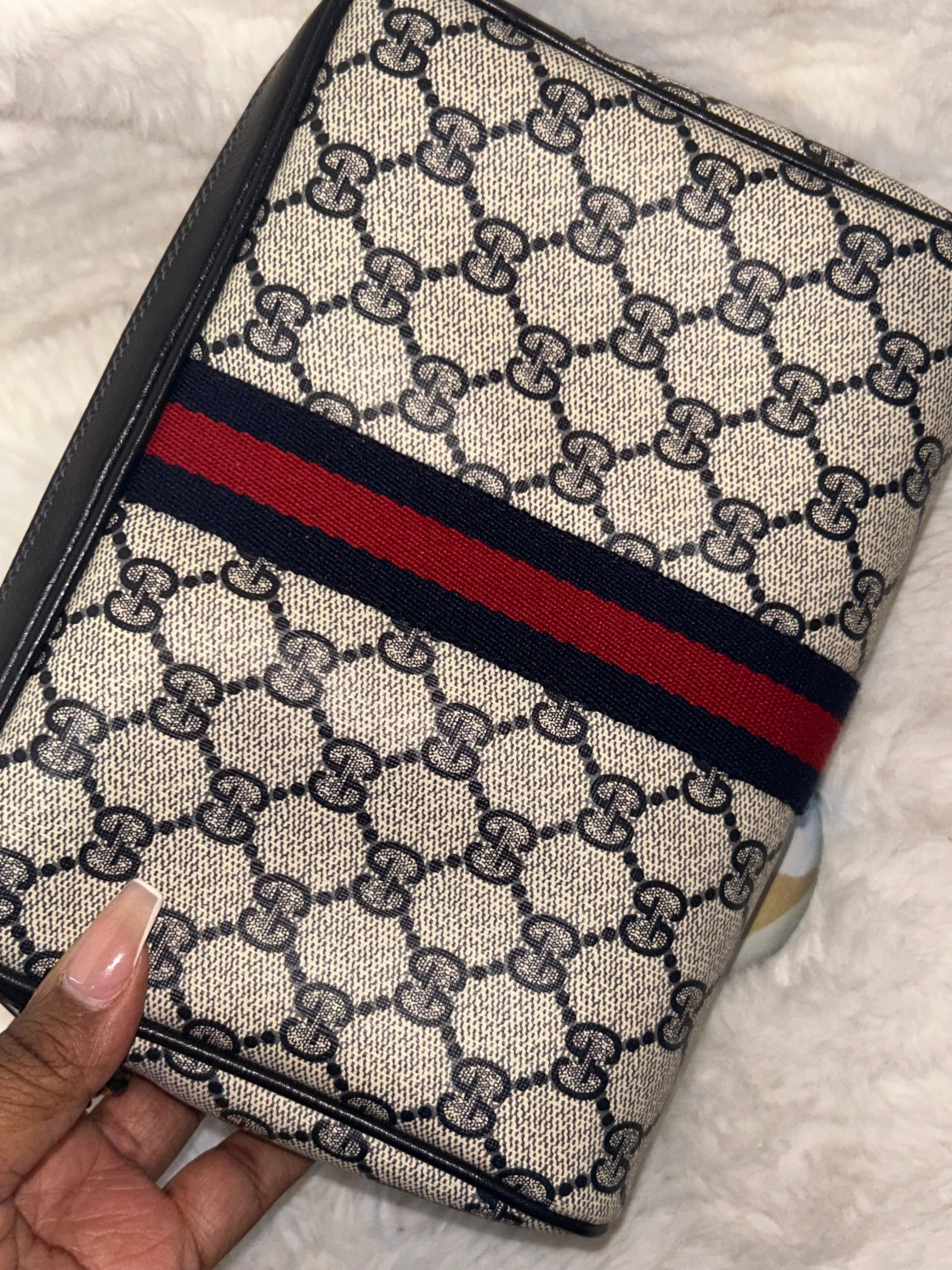 Gucci GG Navy Supreme Clutch