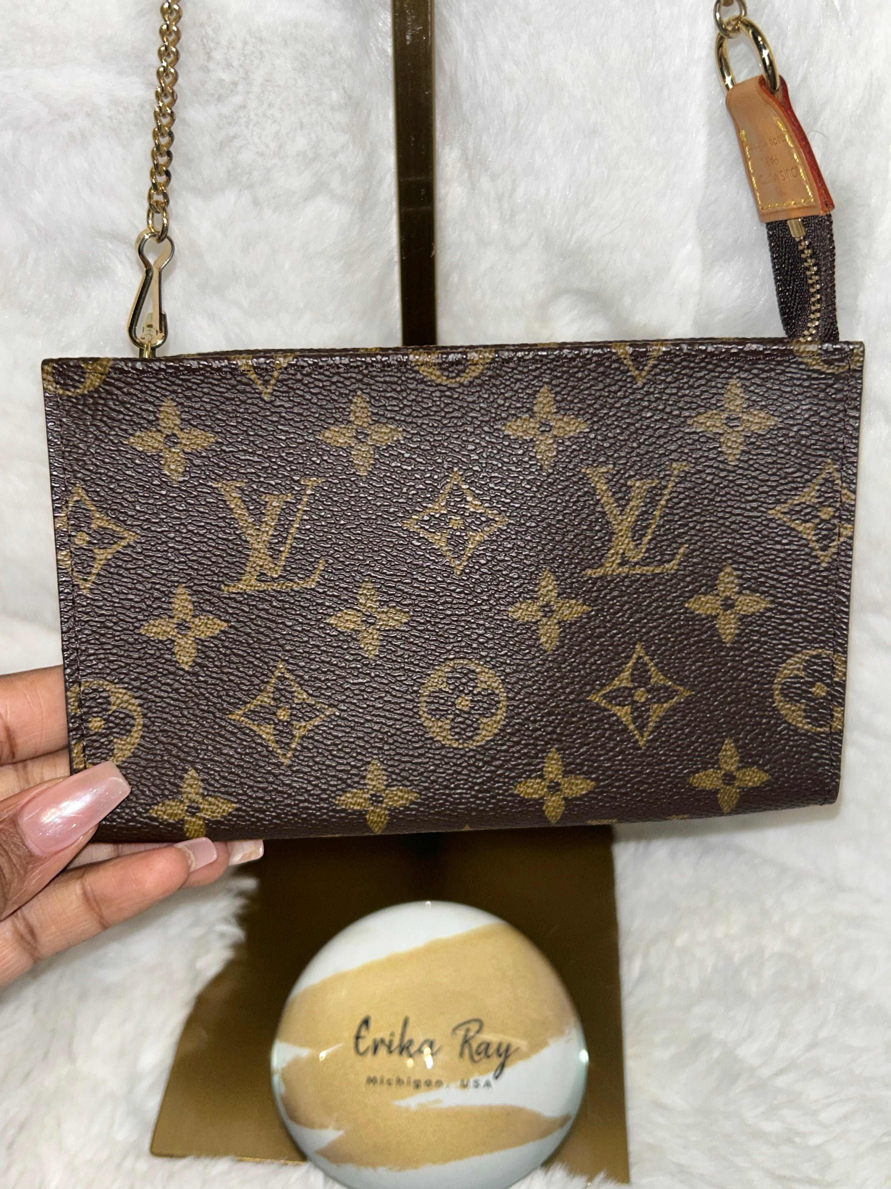 LV Bucket Pouch