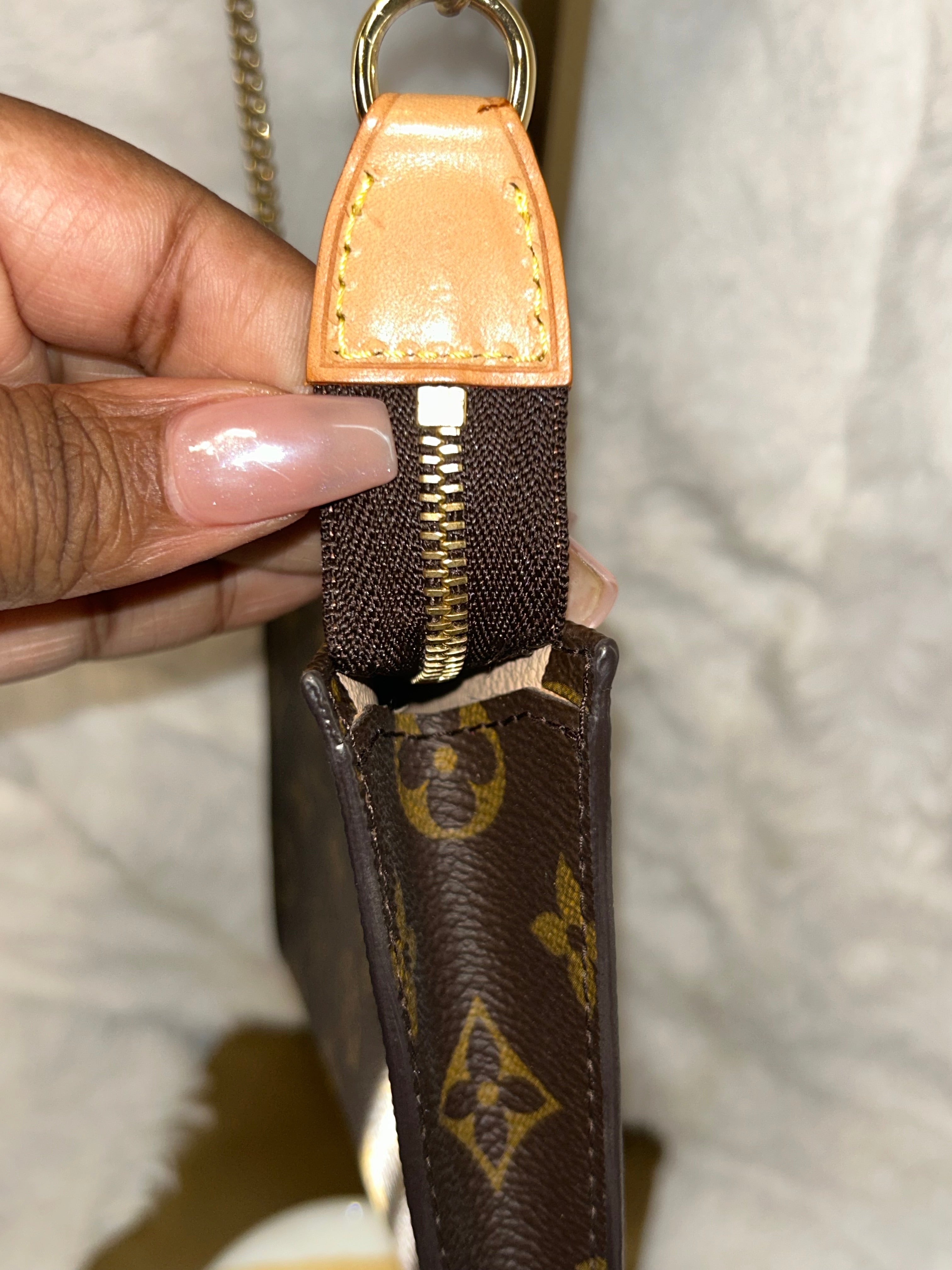 LV Bucket Pouch