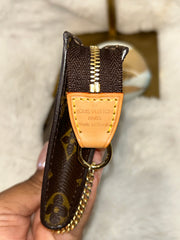 LV Bucket Pouch