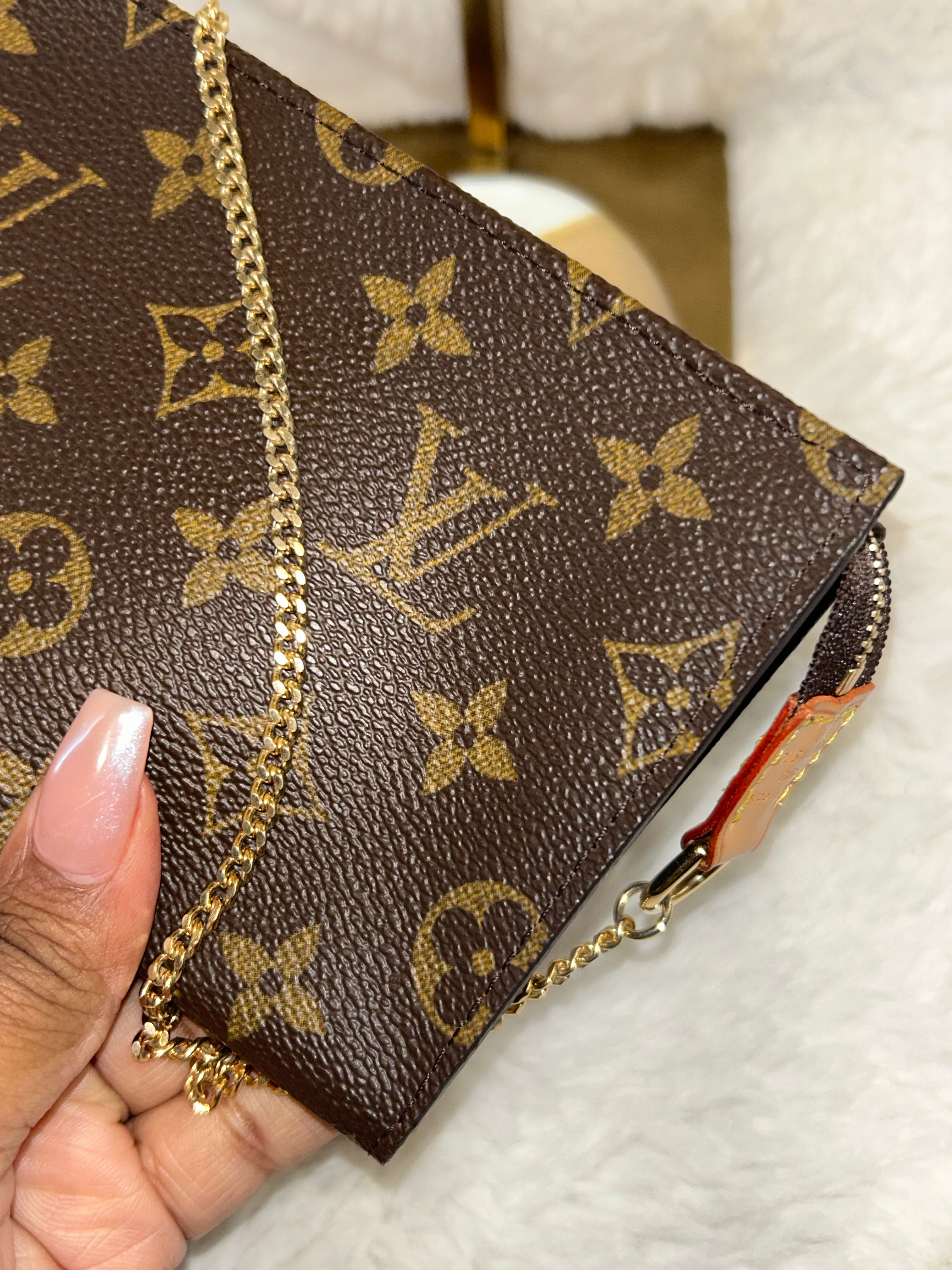LV Bucket Pouch