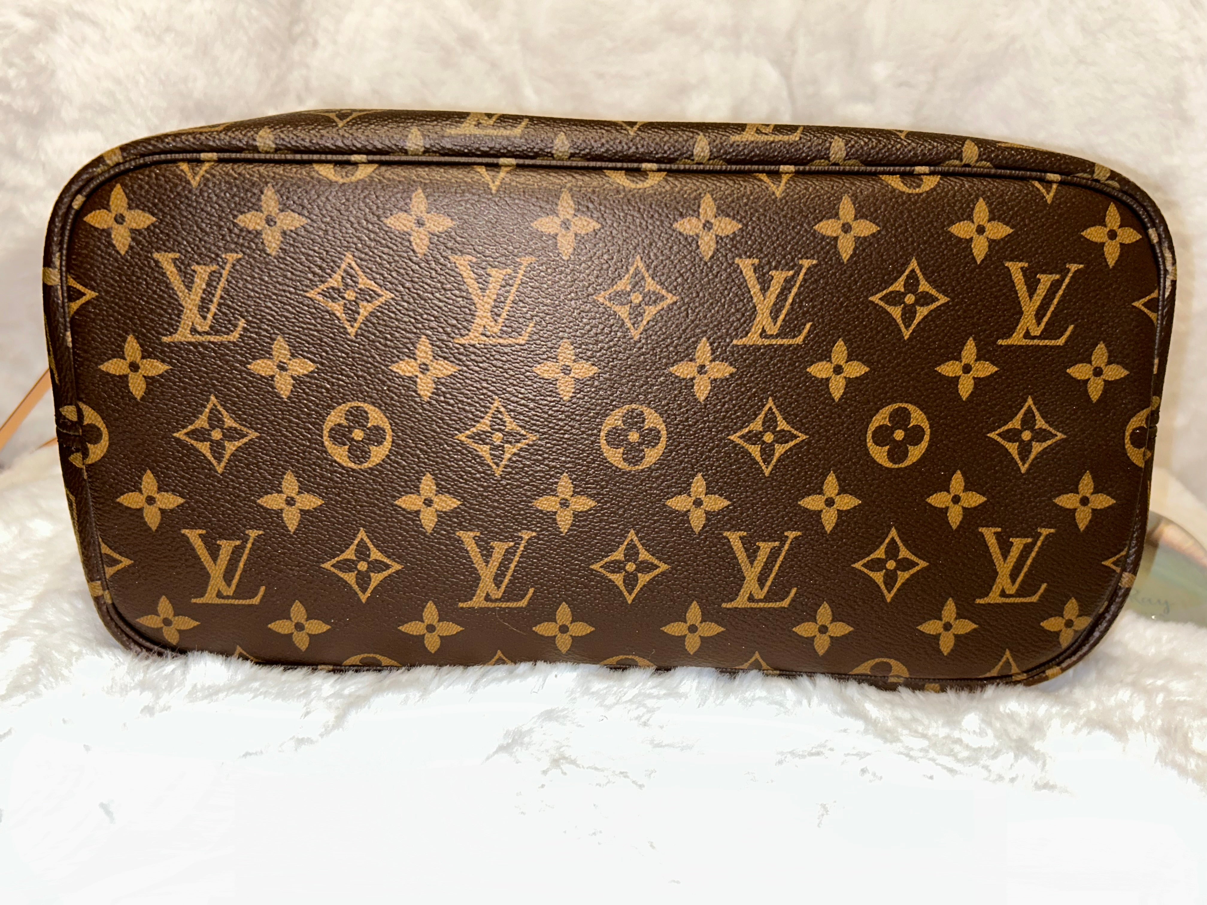 LV Limited Edition Patches Neverfull MM