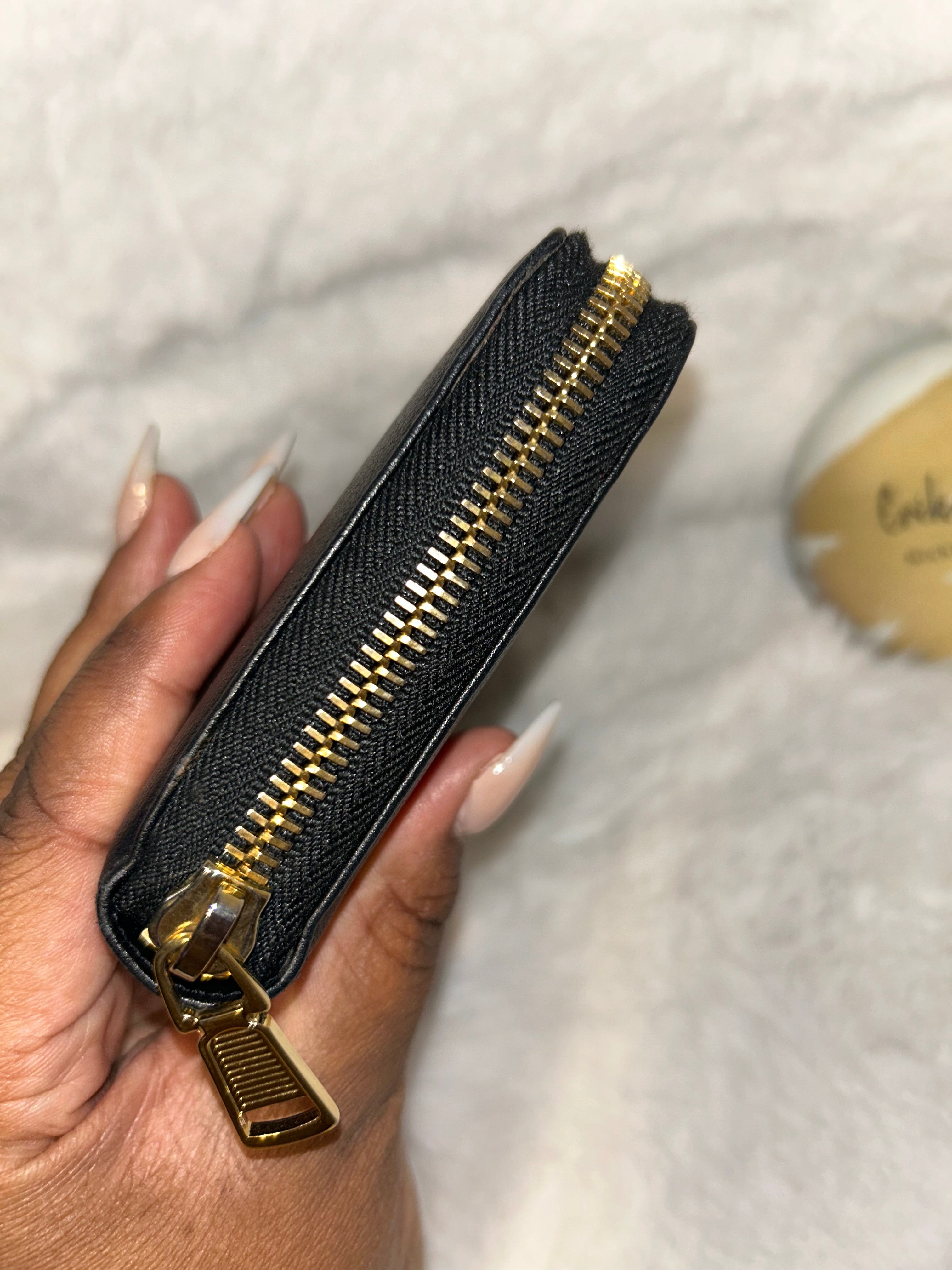 YSL Black OTL Portefeuille Zippy Wallet