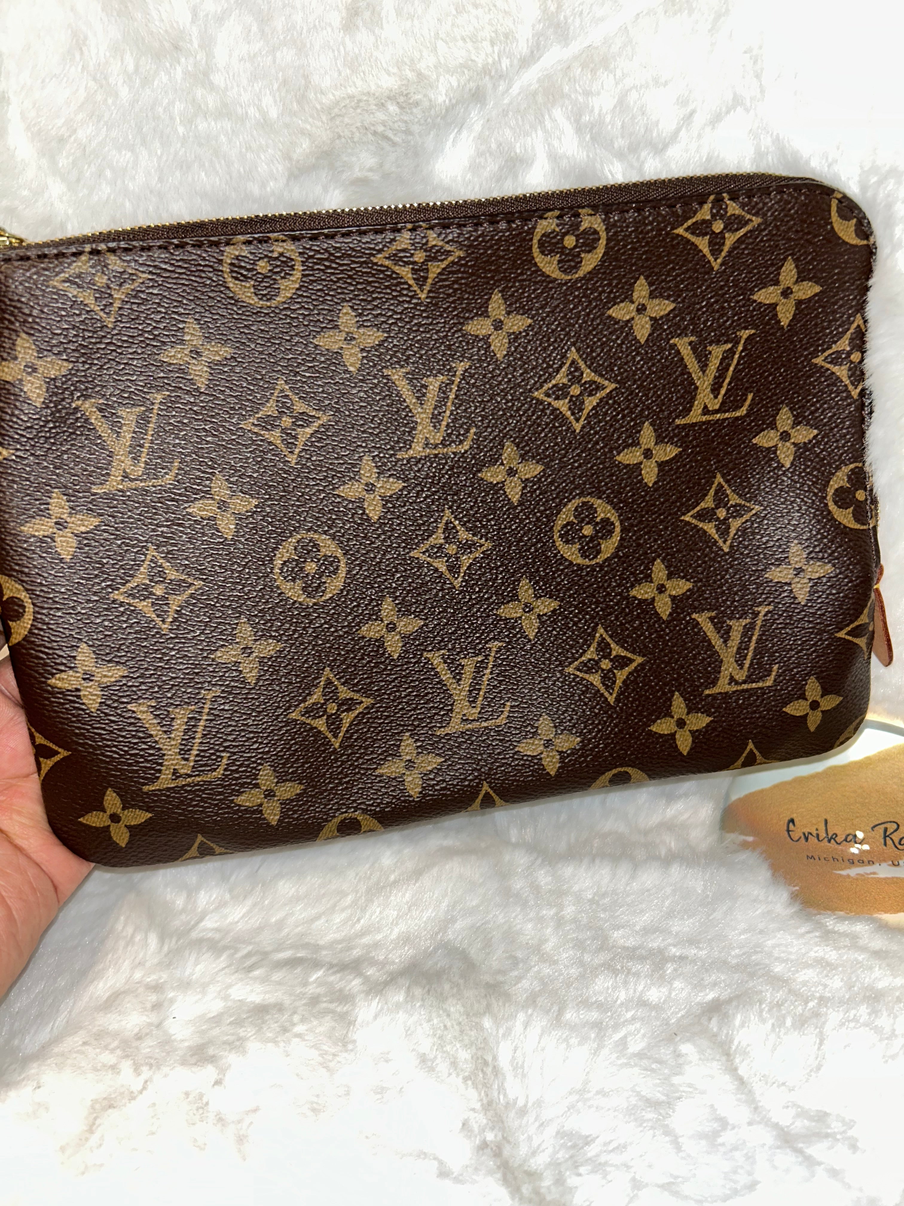 LV Monogram Voyage Etui PM