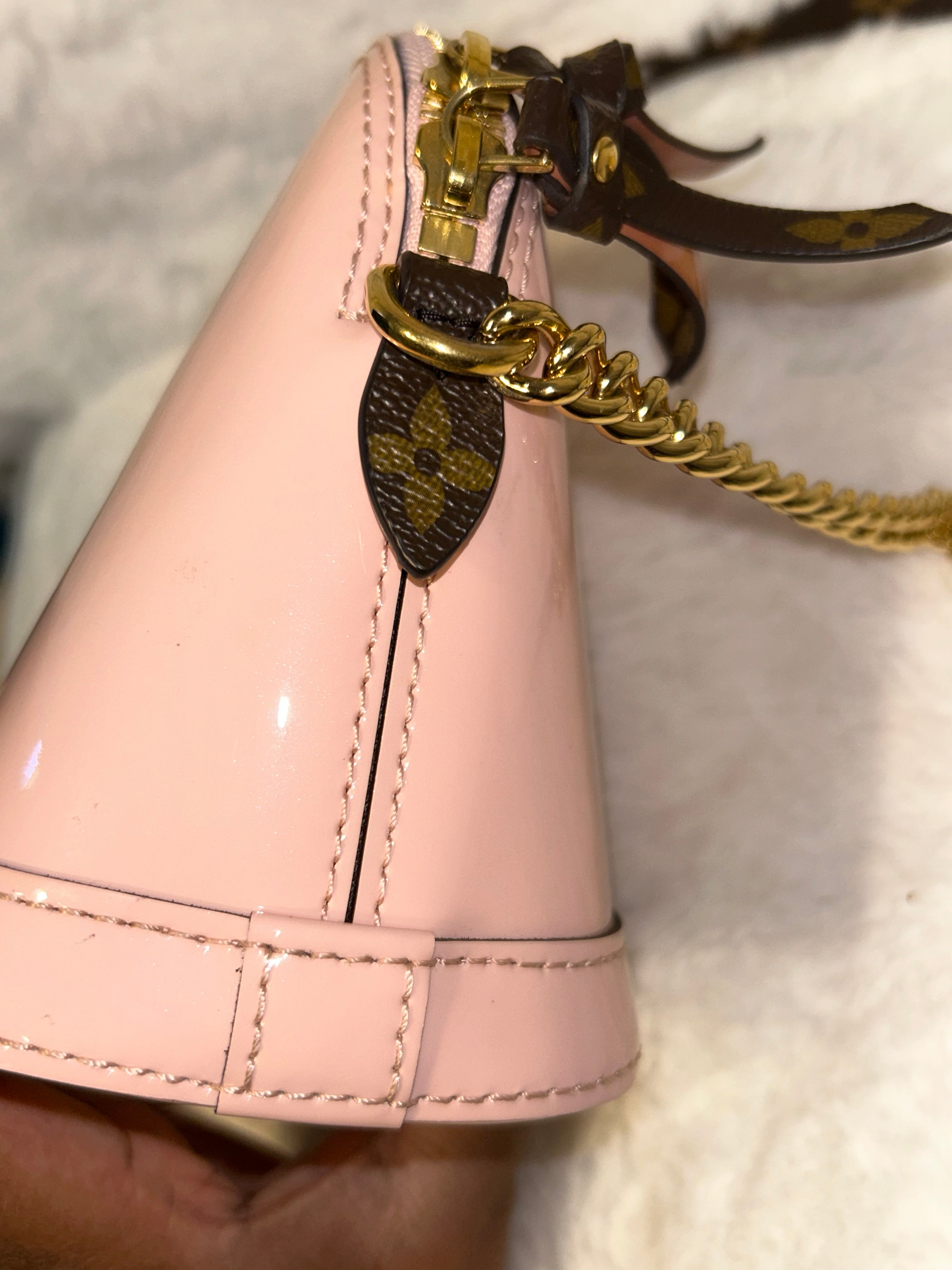 LV Vernis Pink Alma BB