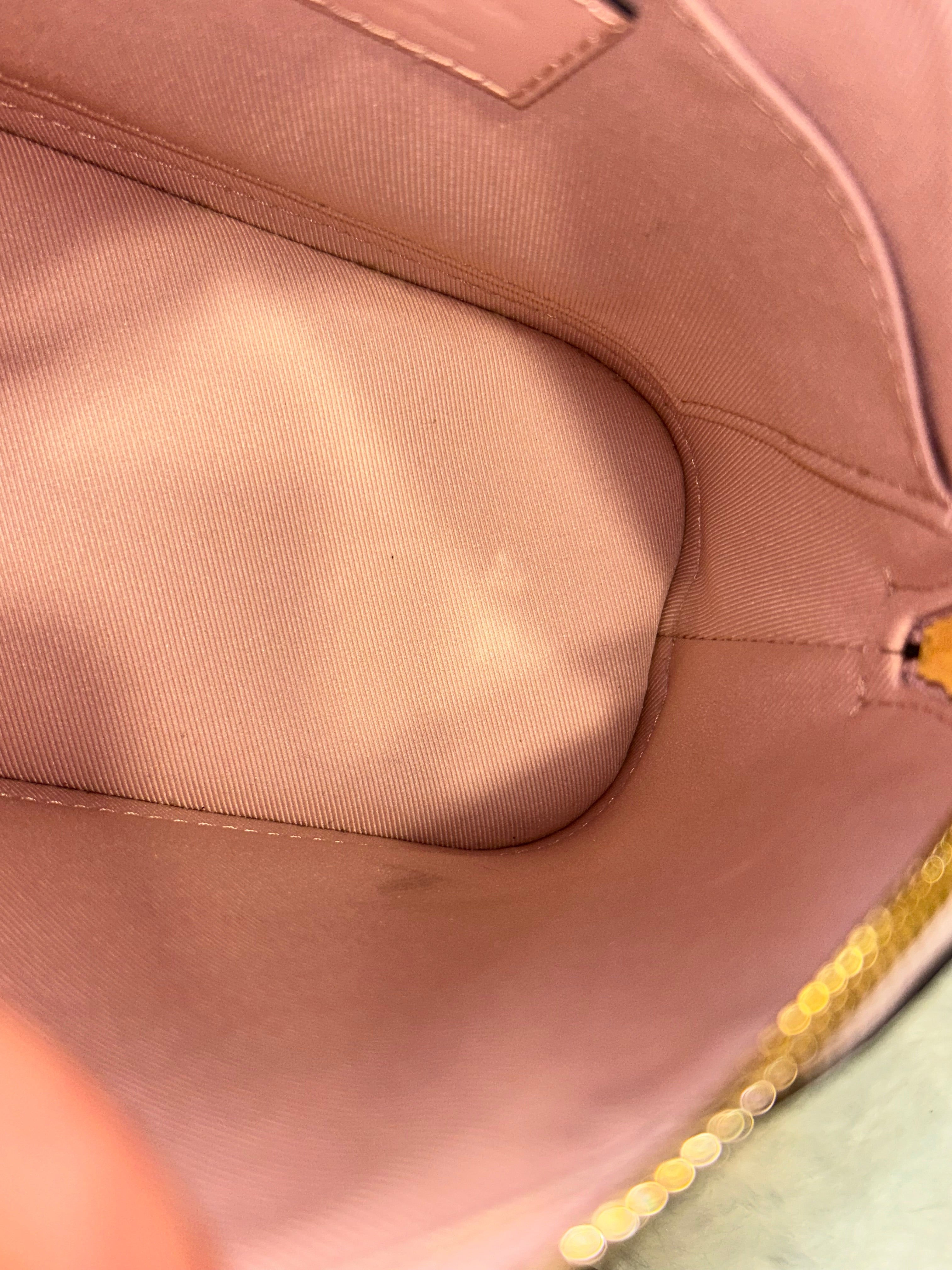 LV Vernis Pink Alma BB