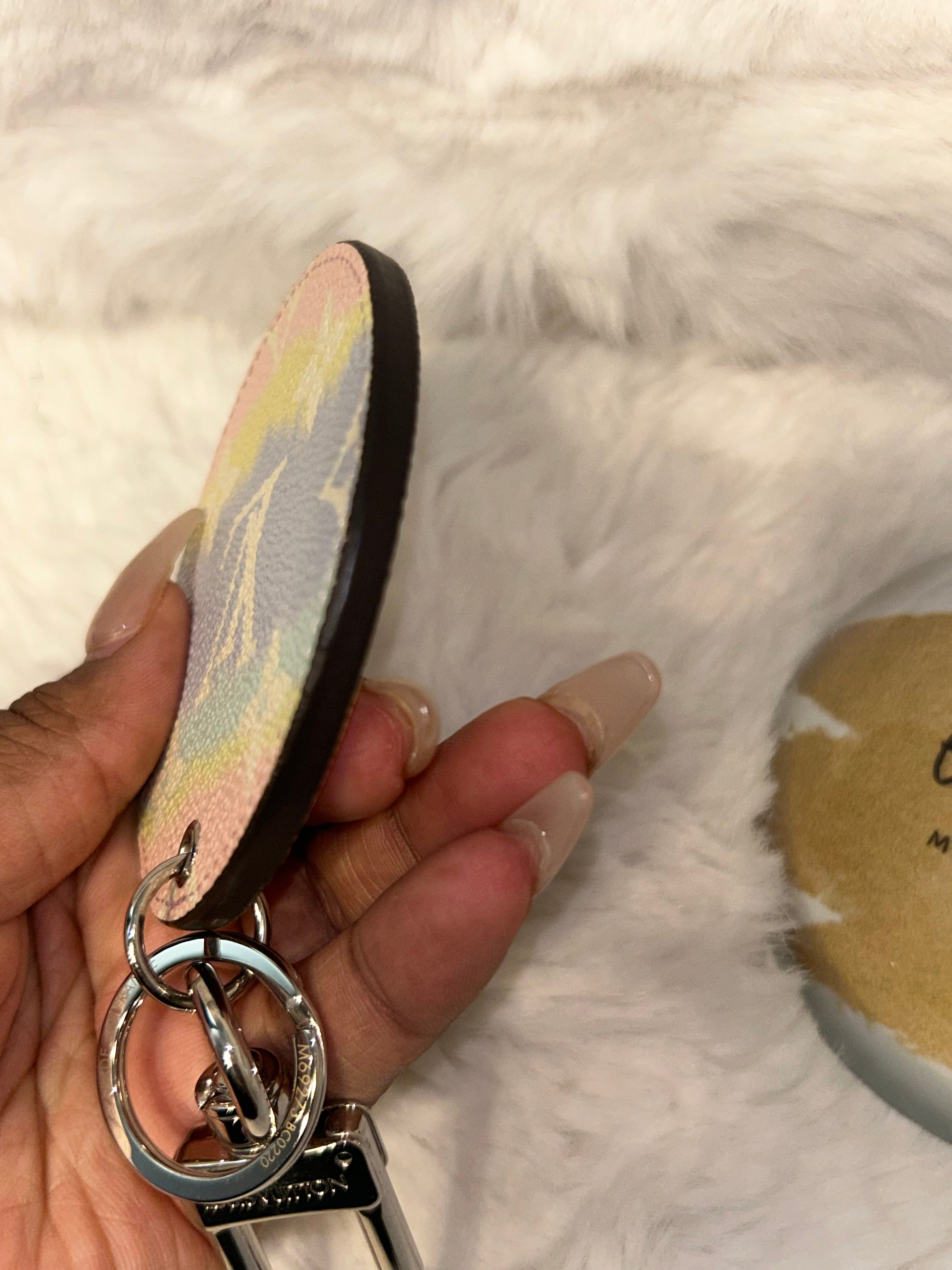 LV Escale Key Charm