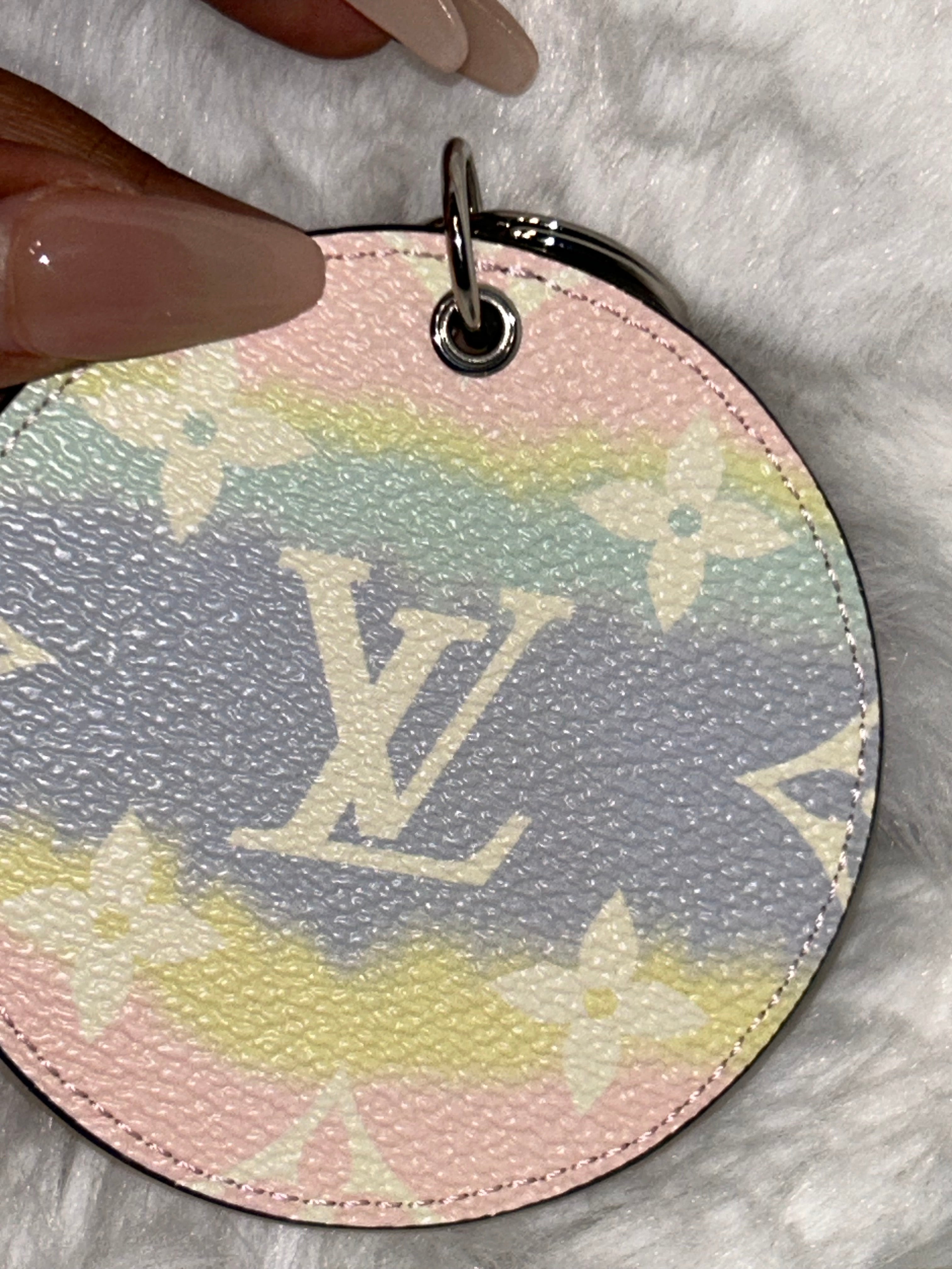 LV Escale Key Charm