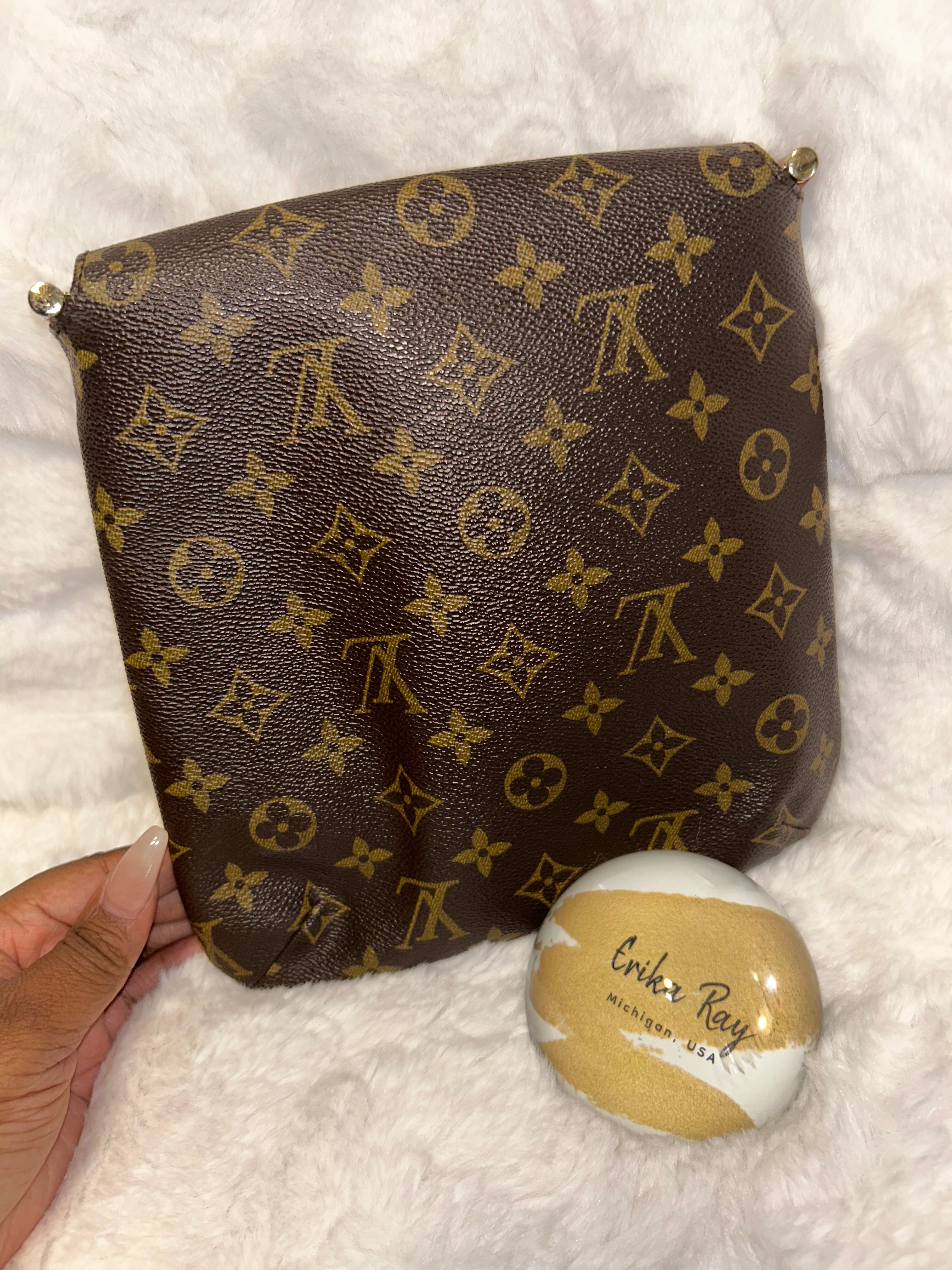 LV Monogram Salsa