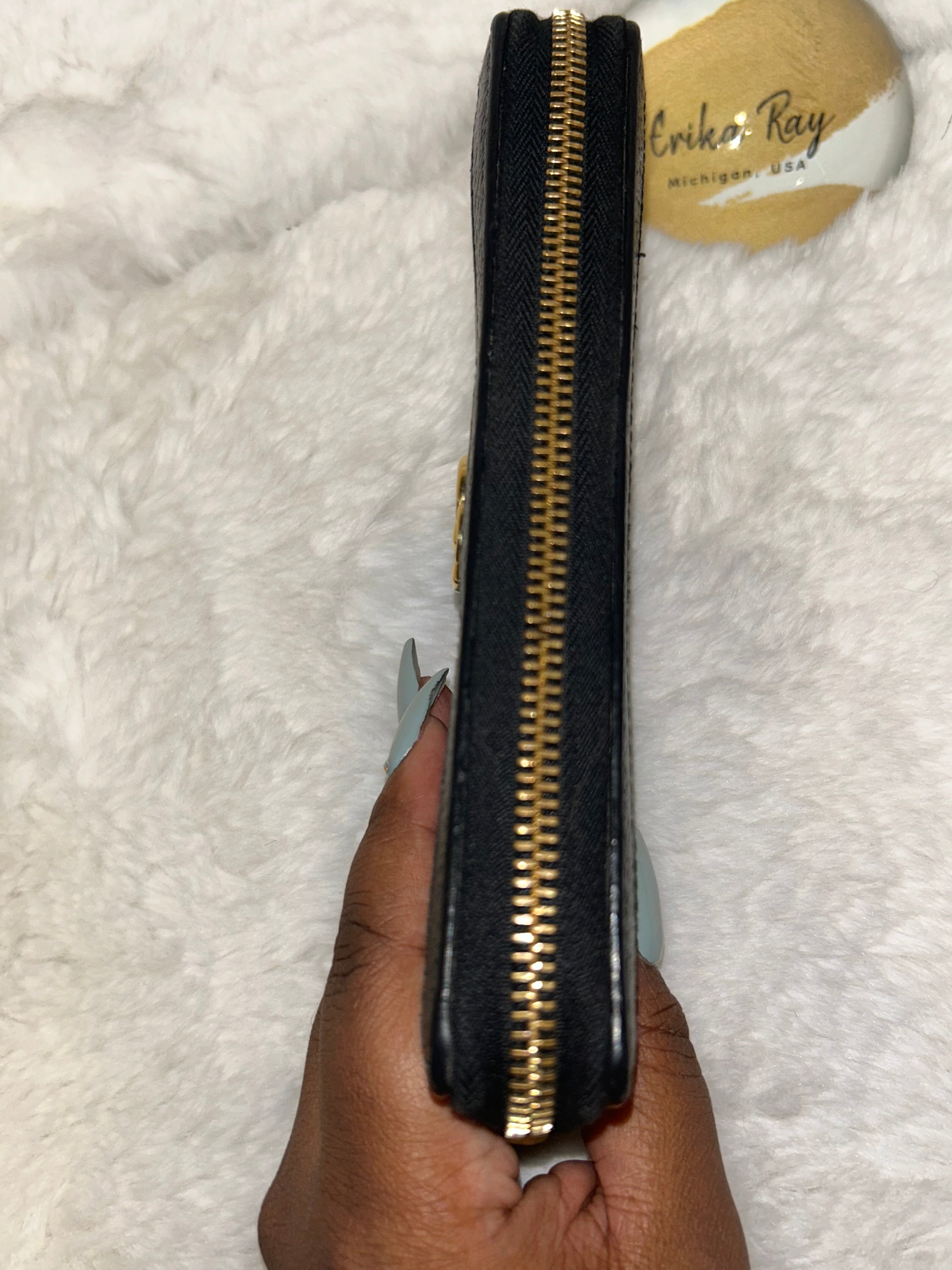 Gucci Black Zippy Long Wallet