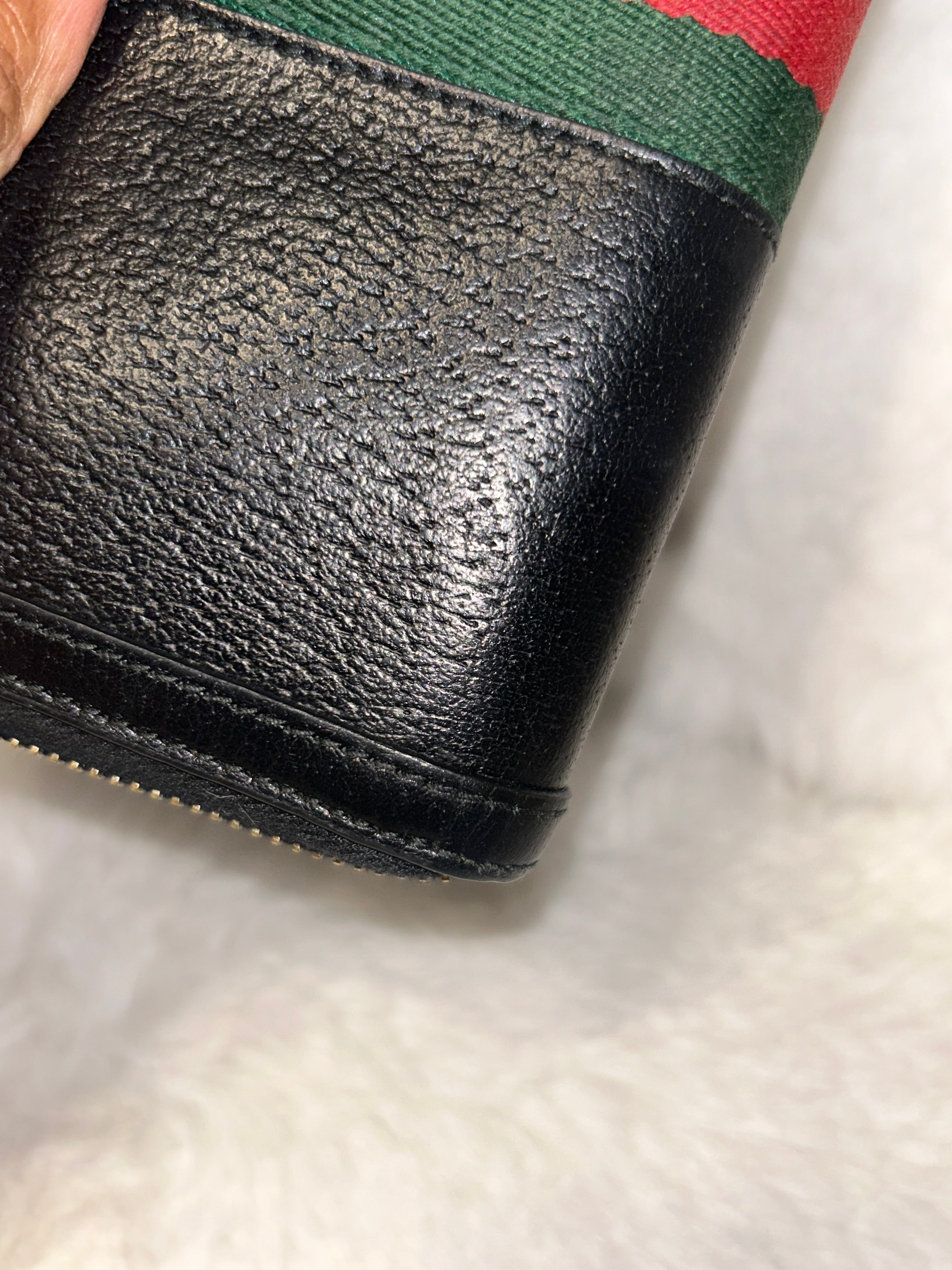 Gucci Black Zippy Long Wallet