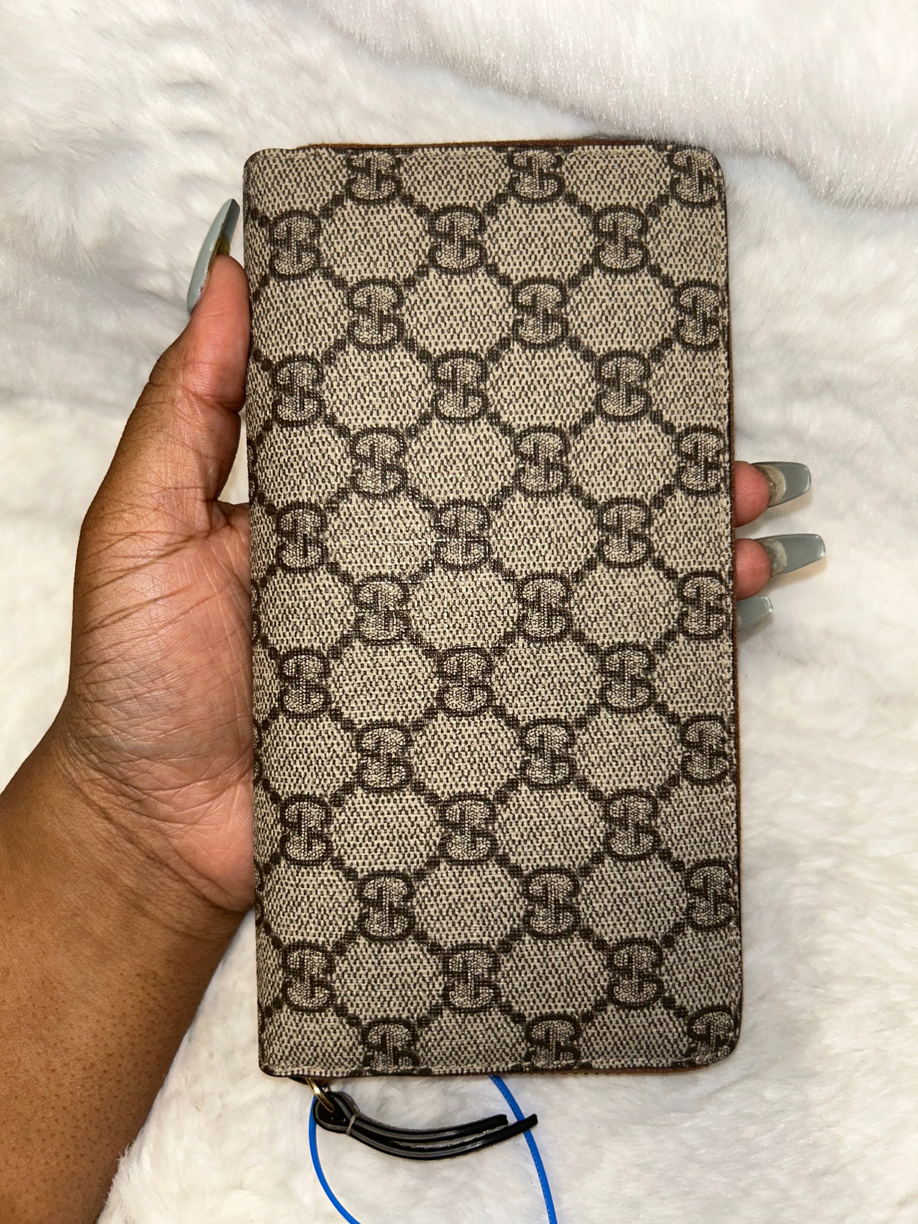 Gucci Supreme Floral Zippy Wallet