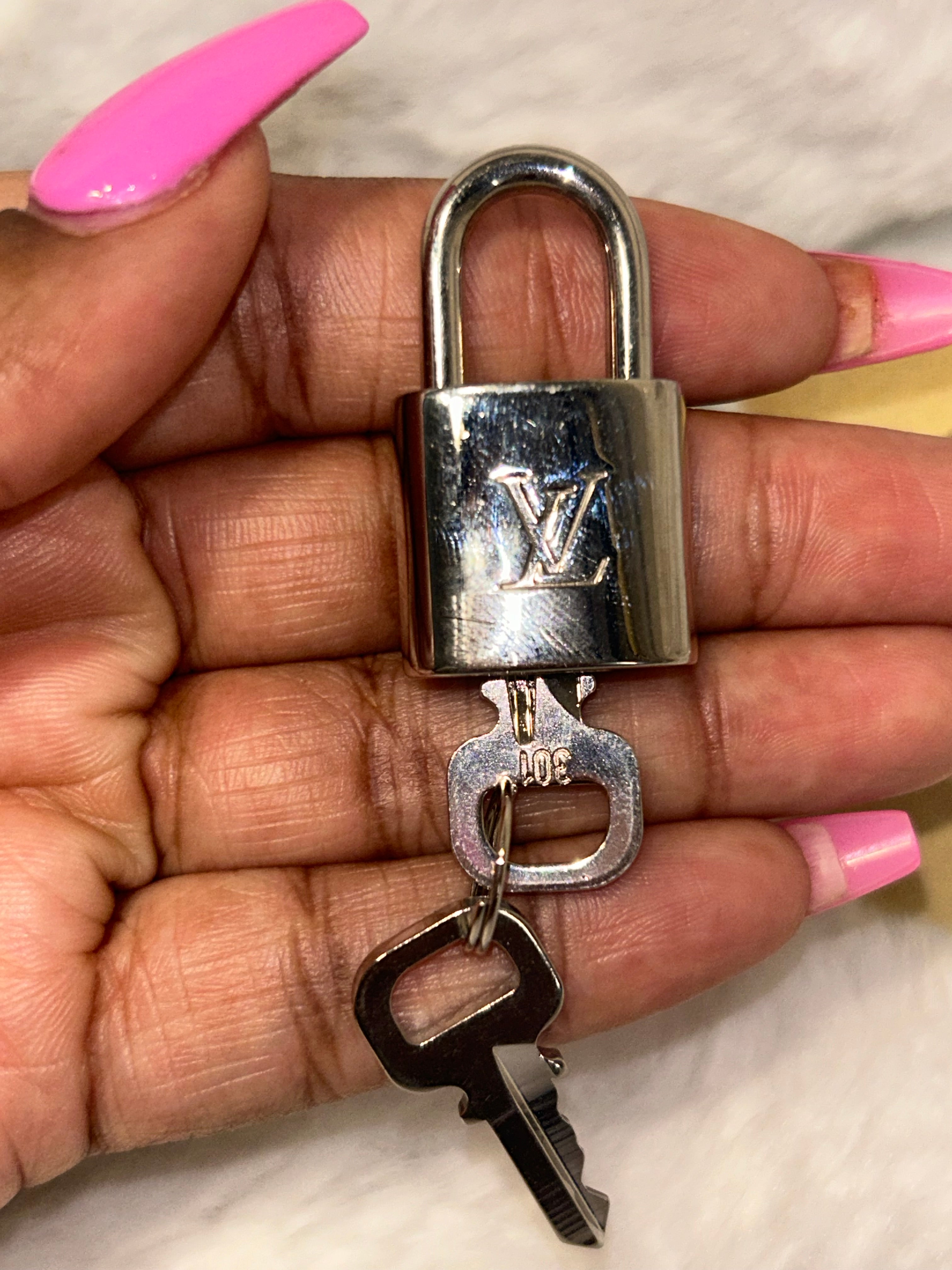 LV Silver Lock & Key Set