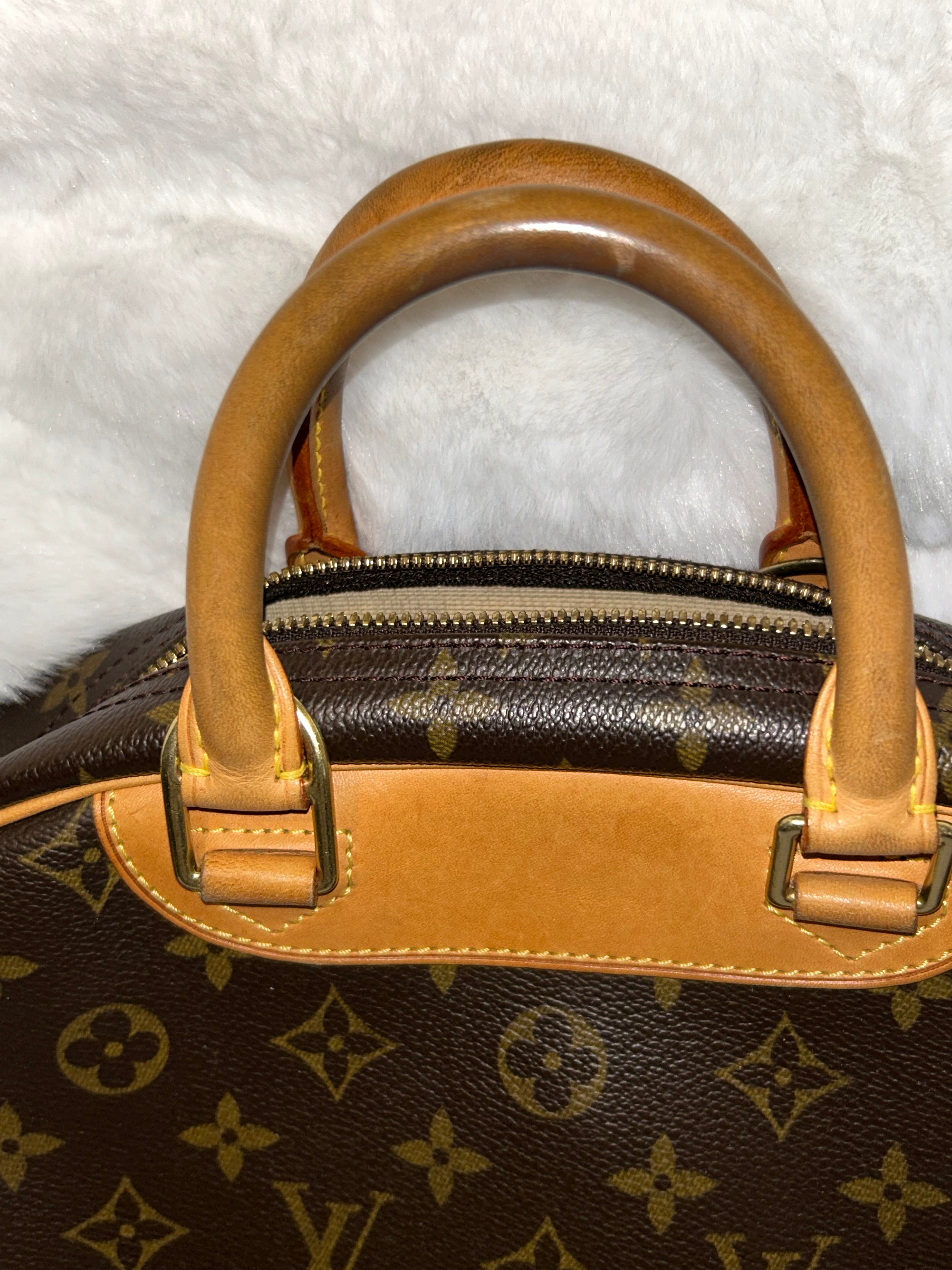 LV Monogram Trouville