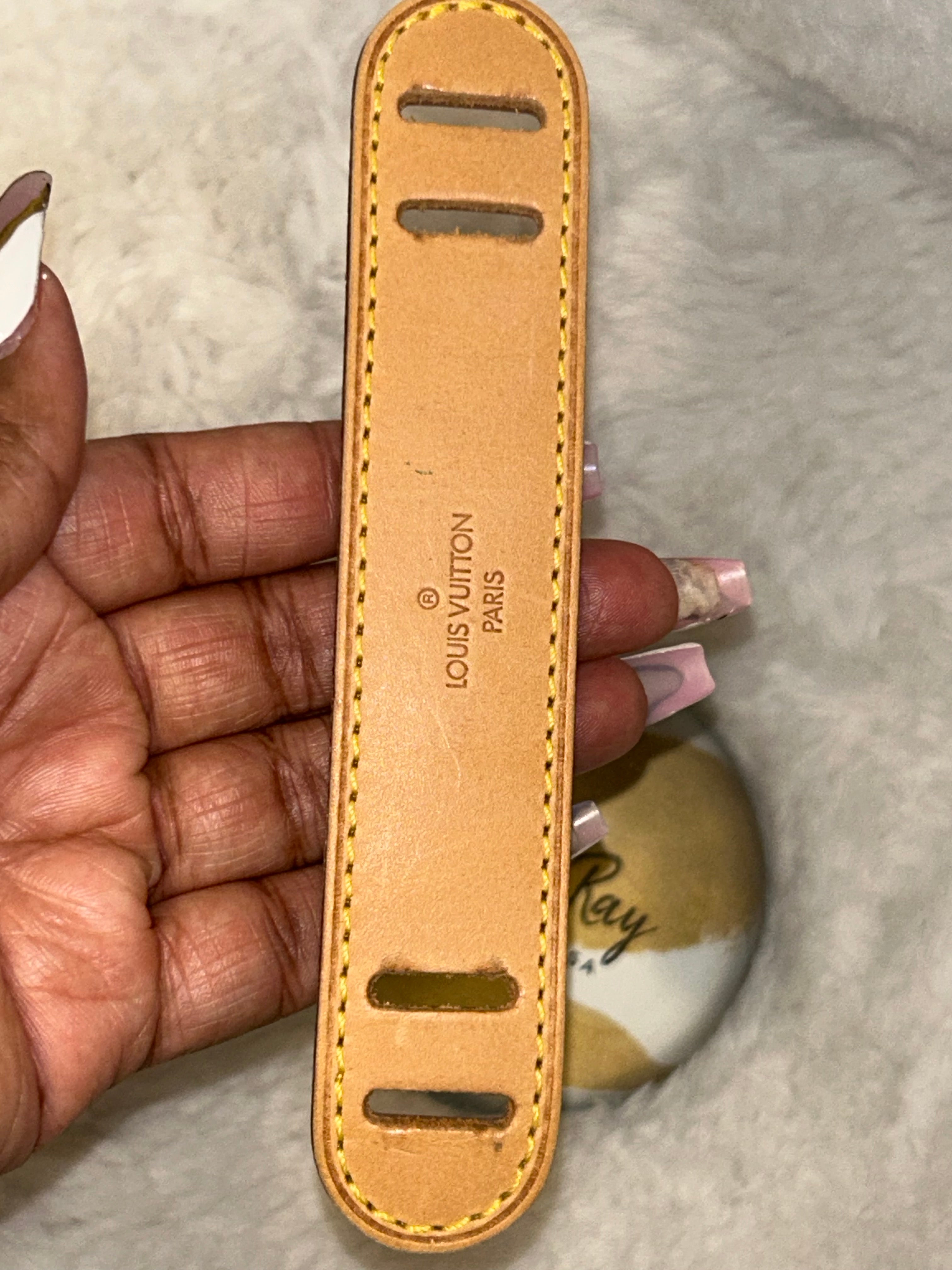 LV Vachetta Shoulder Pad (for strap)