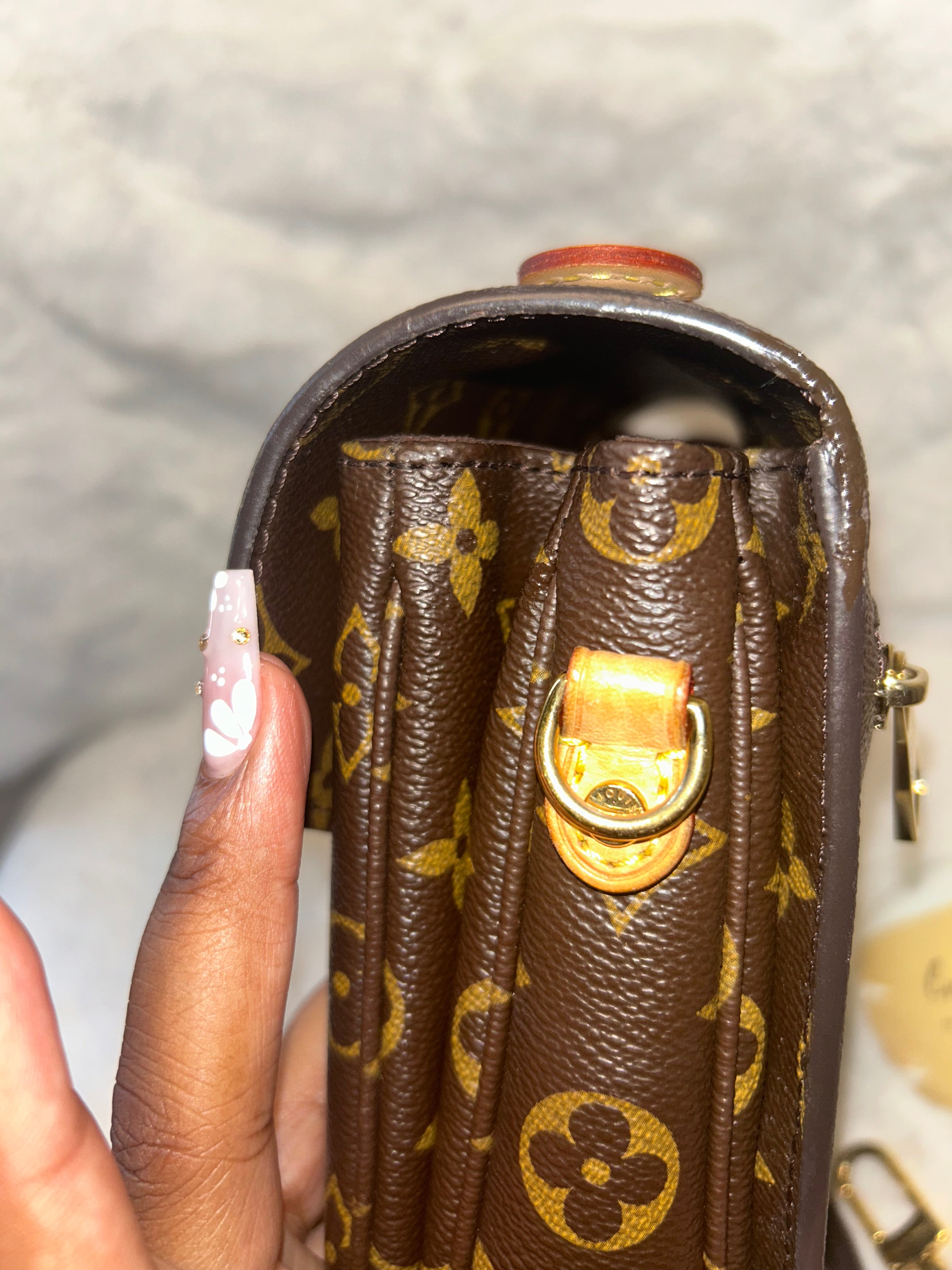 LV Monogram Pochette Metis