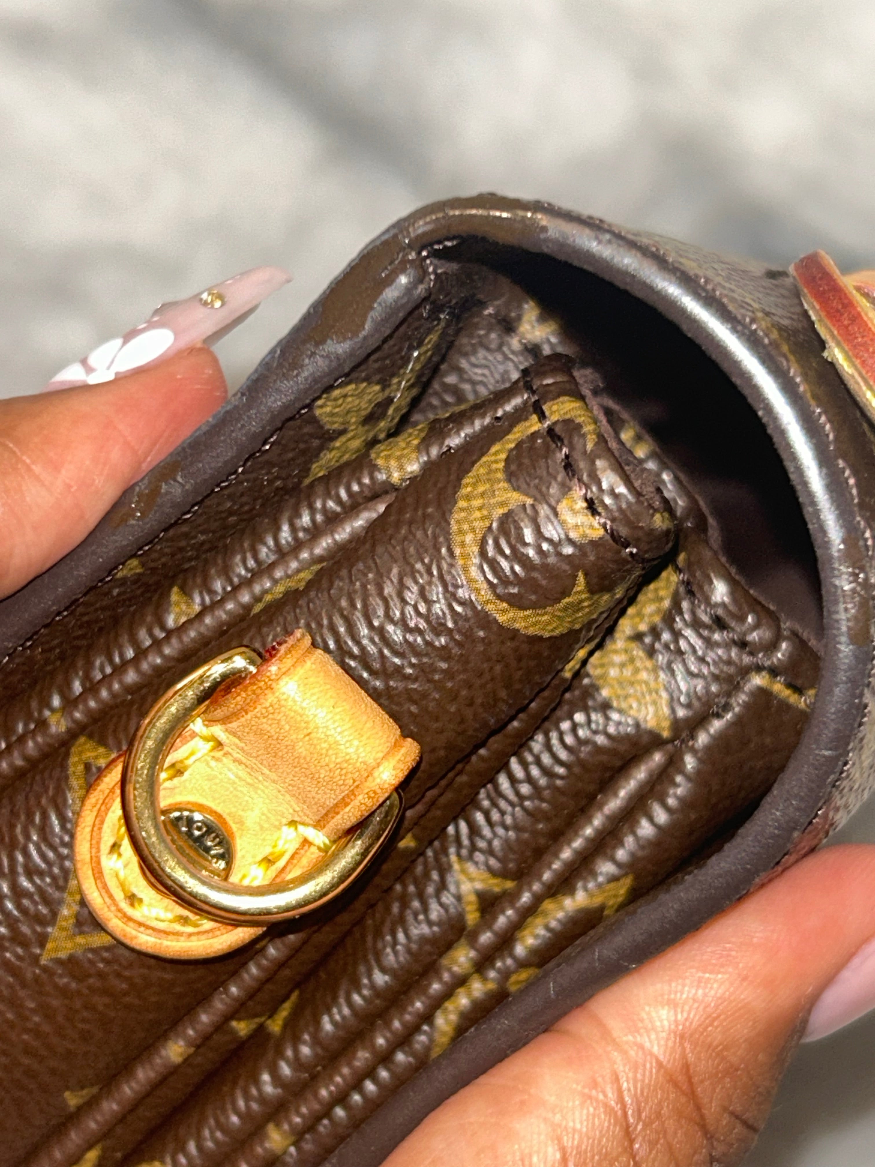 LV Monogram Pochette Metis