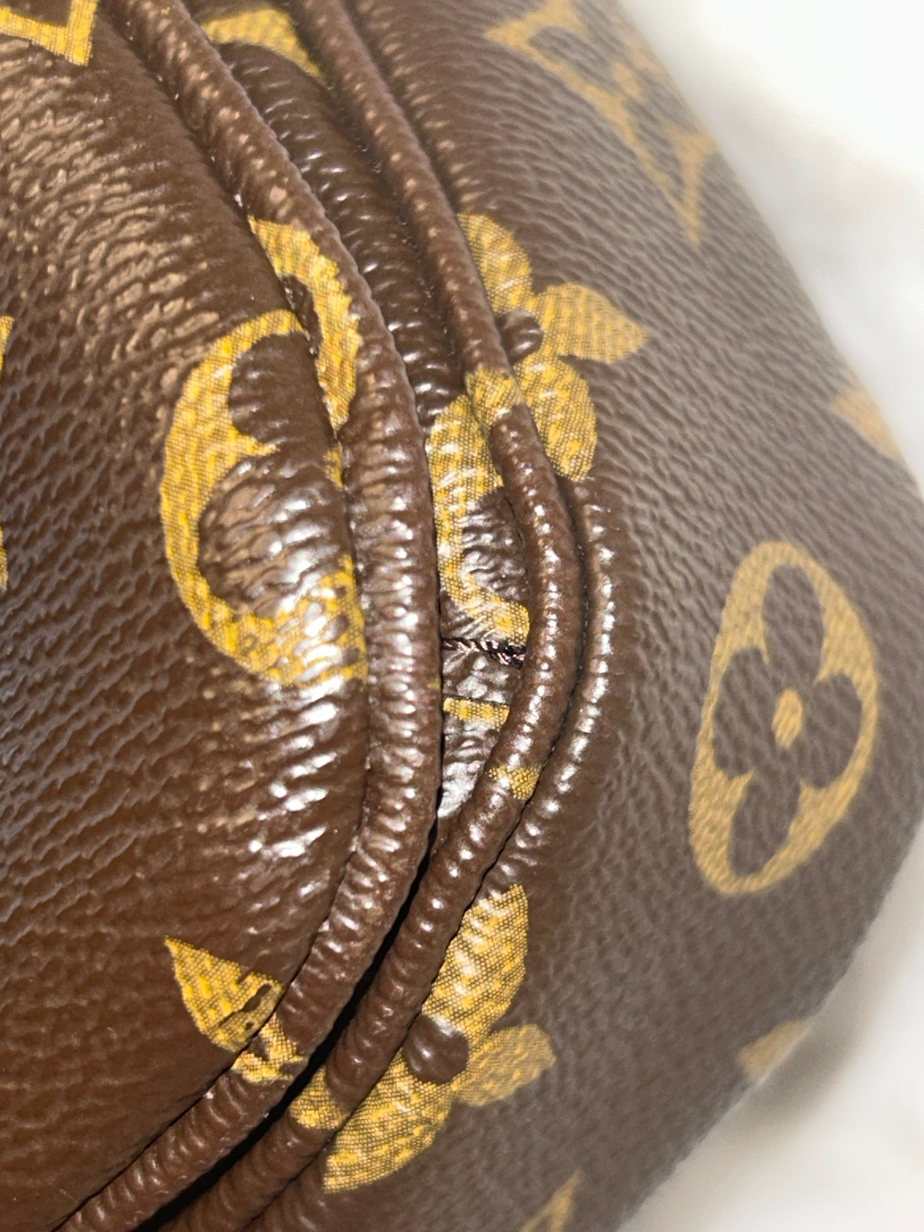 LV Monogram Pochette Metis