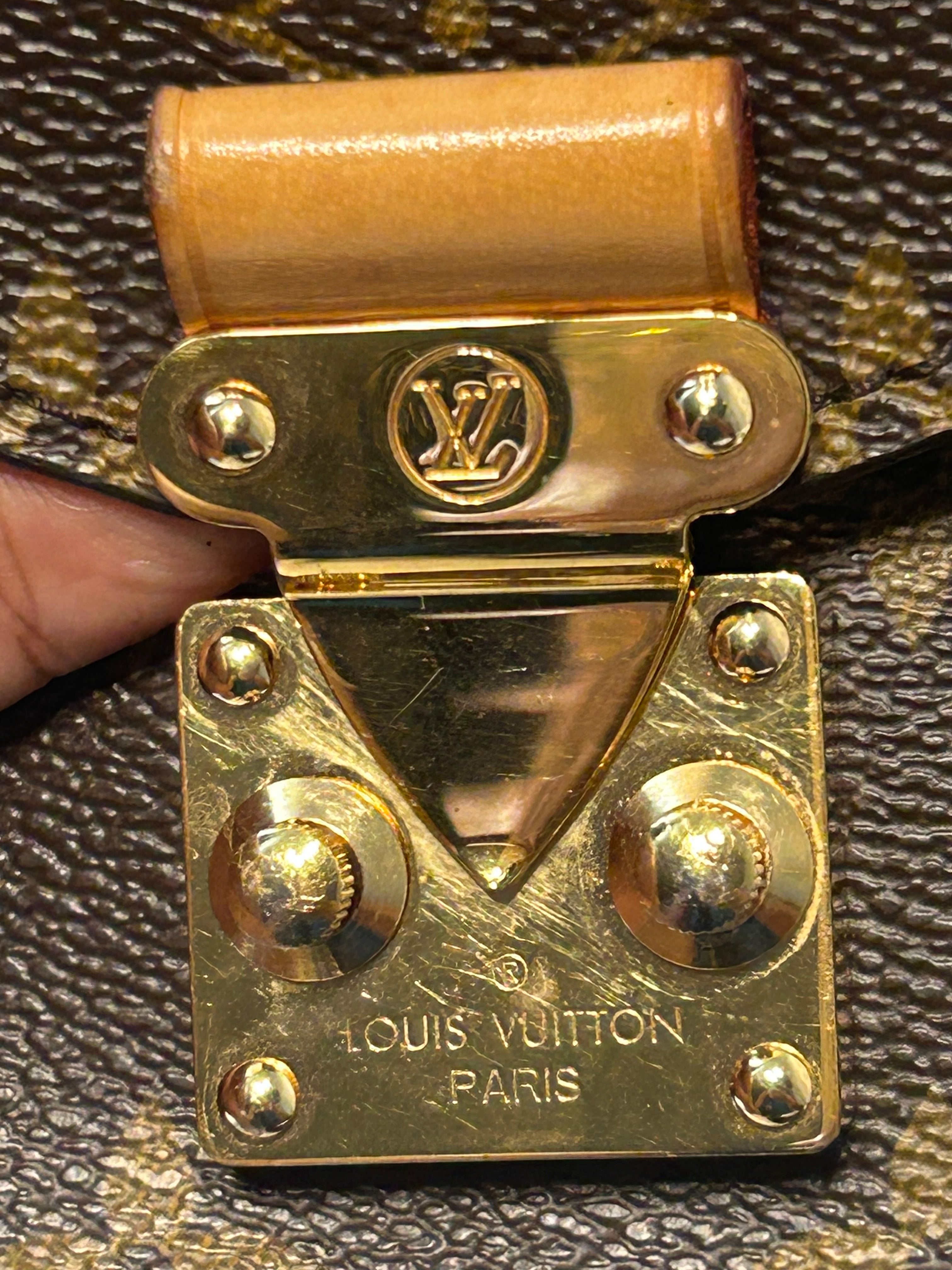 LV Monogram Pochette Metis