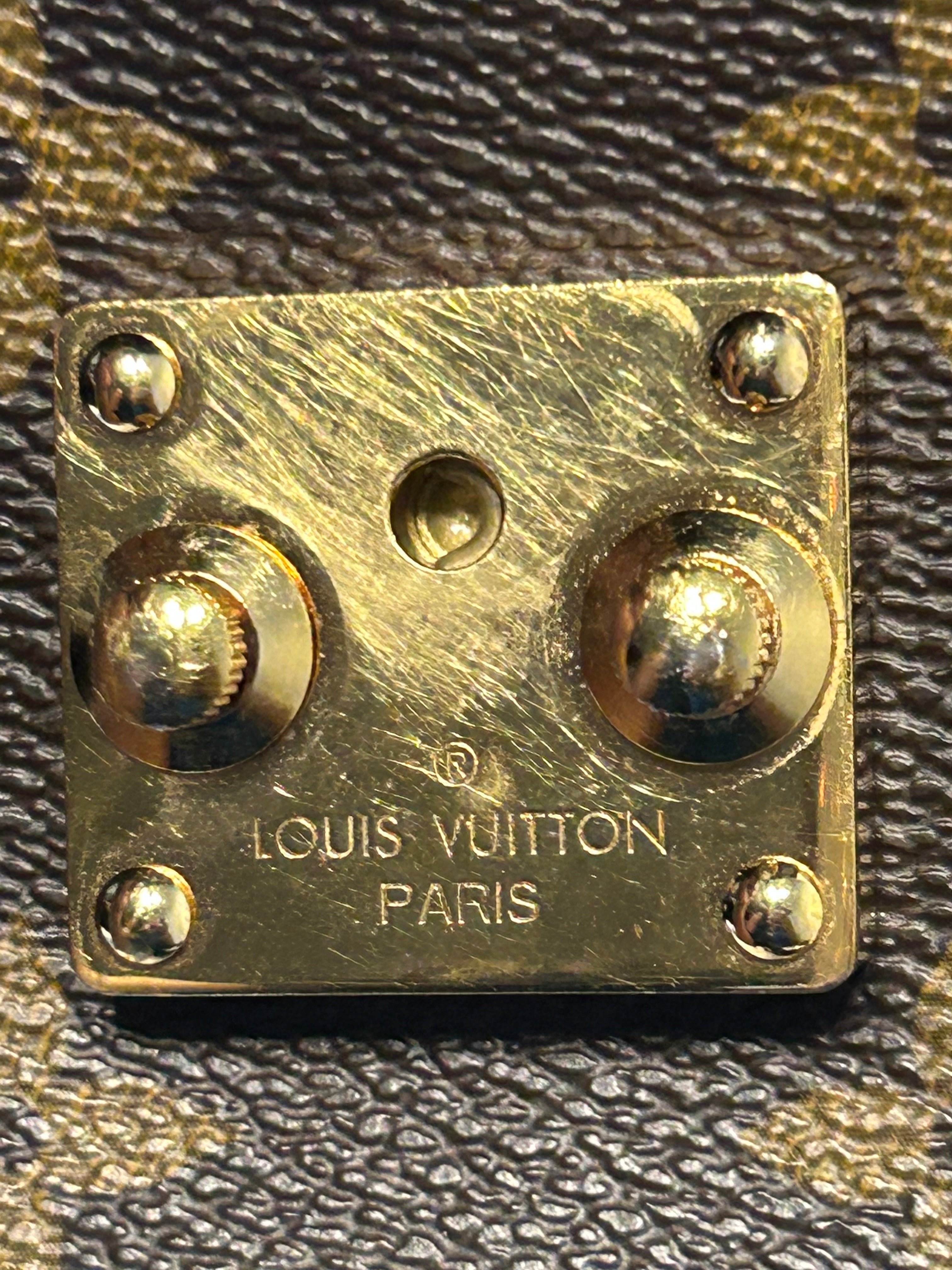 LV Monogram Pochette Metis