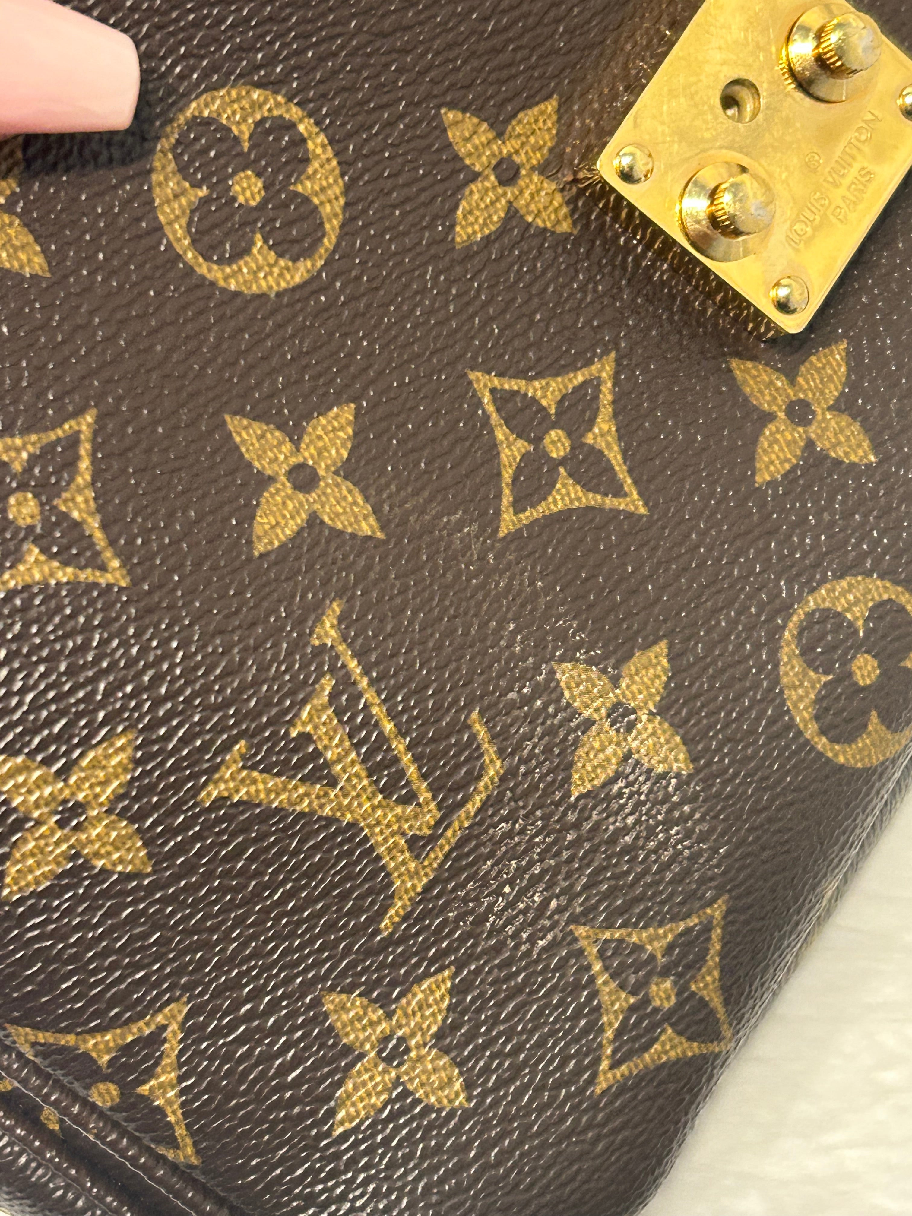 LV Monogram Pochette Metis
